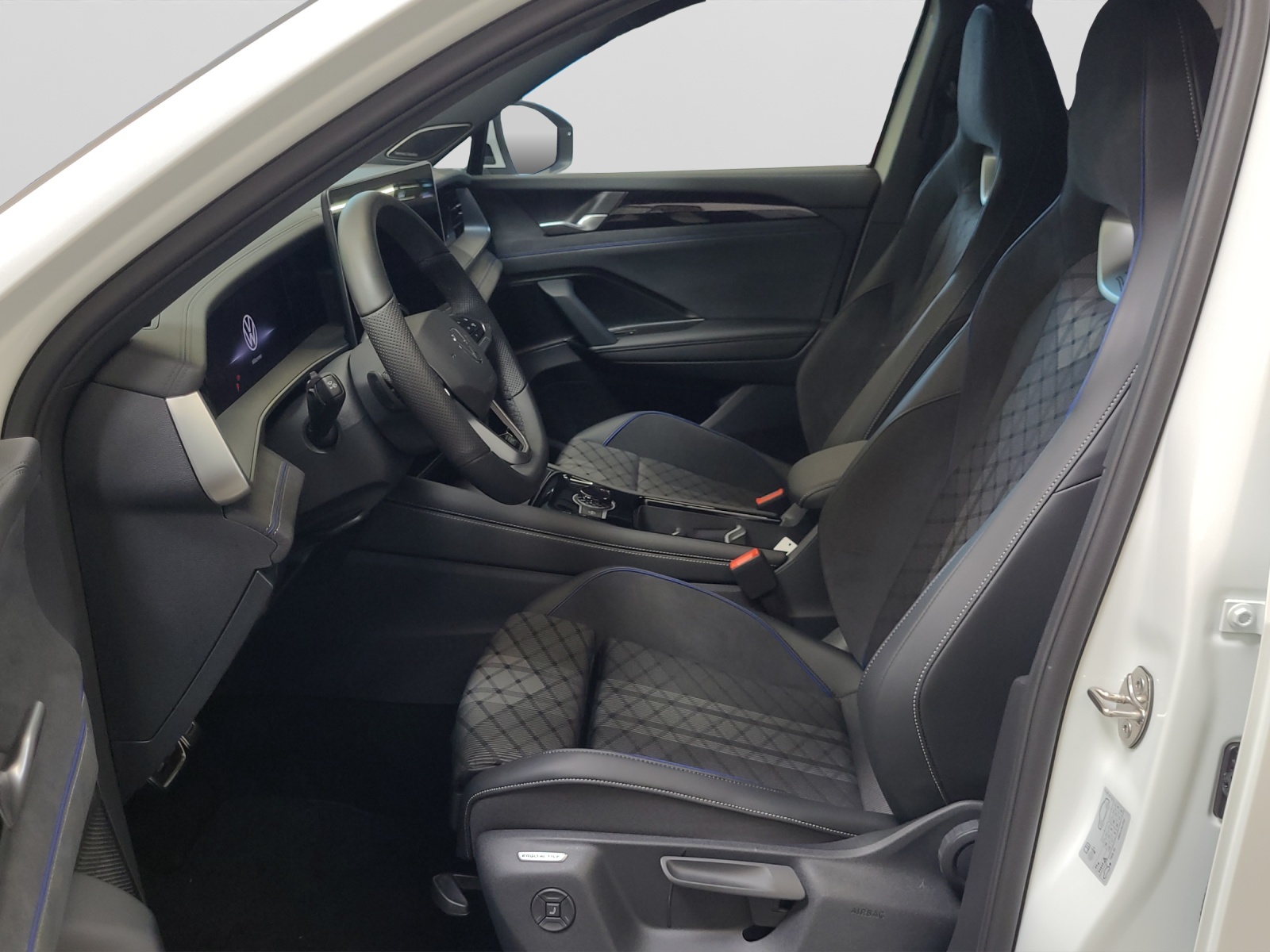 Tayron TDI DSG 4Motion R-Line 7-Si. Standh.DCCpro Kamera HeadUp