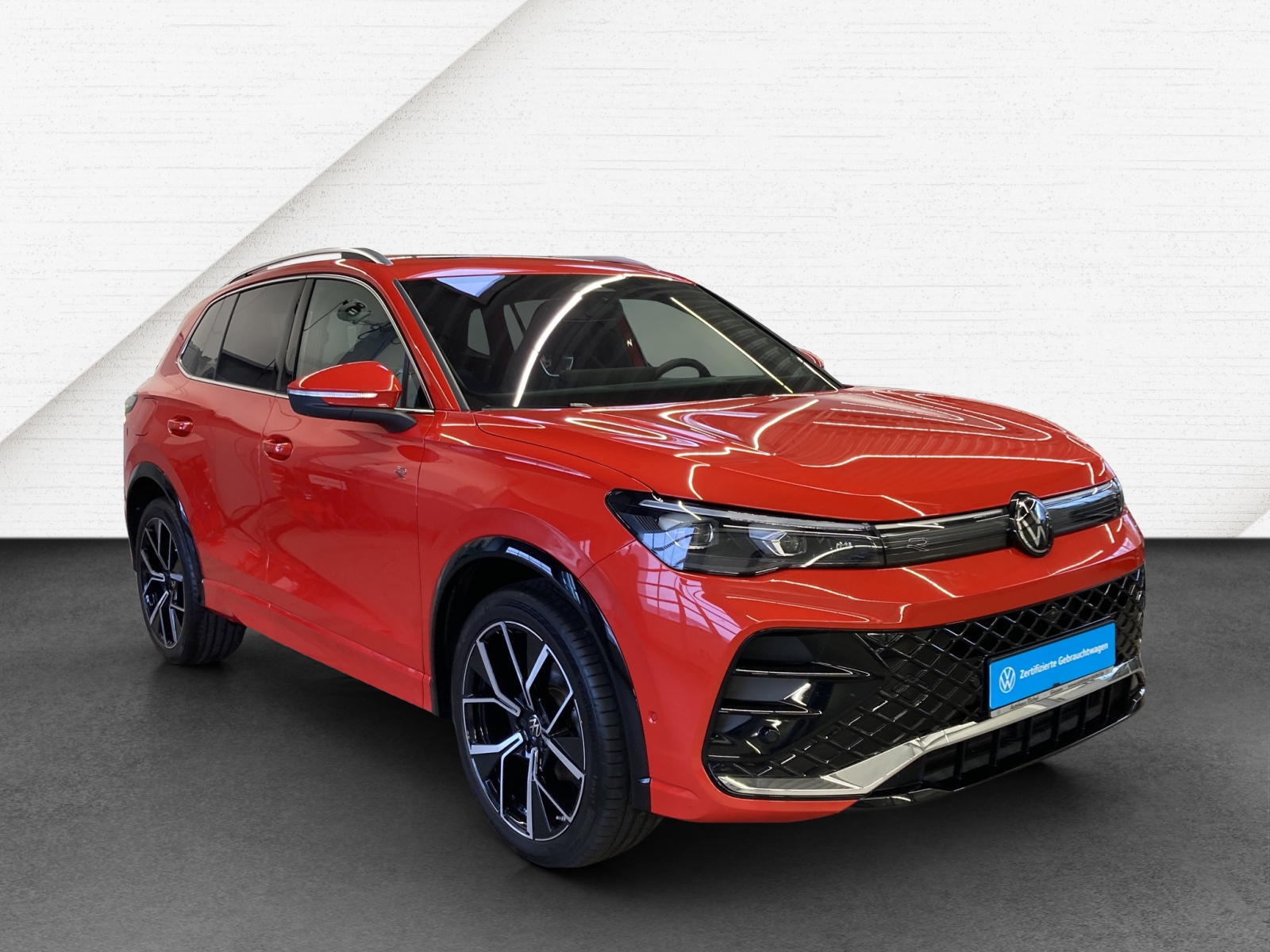 Tiguan eTSI DSG R-Line IQ-Light Standh.Pano AHK