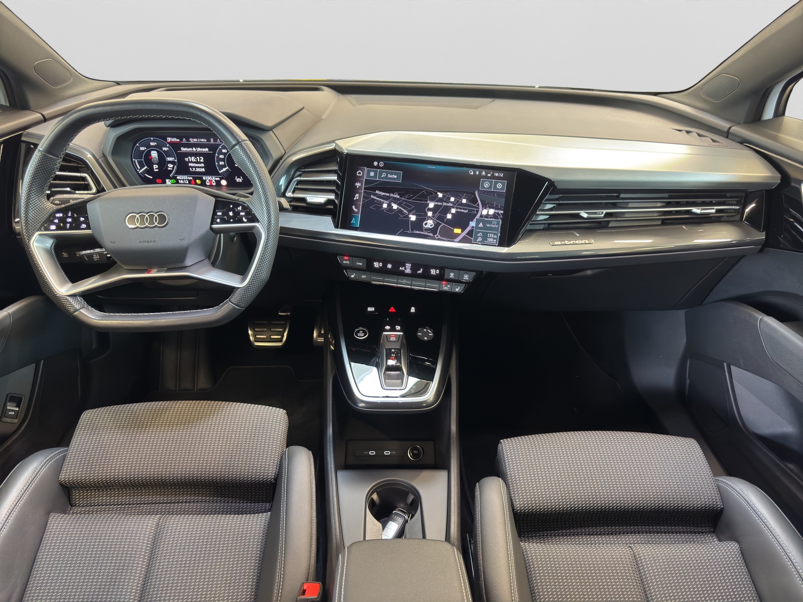 Q4 e-tron Sportback 40 S line Black AHK Matrix-LED Navi 