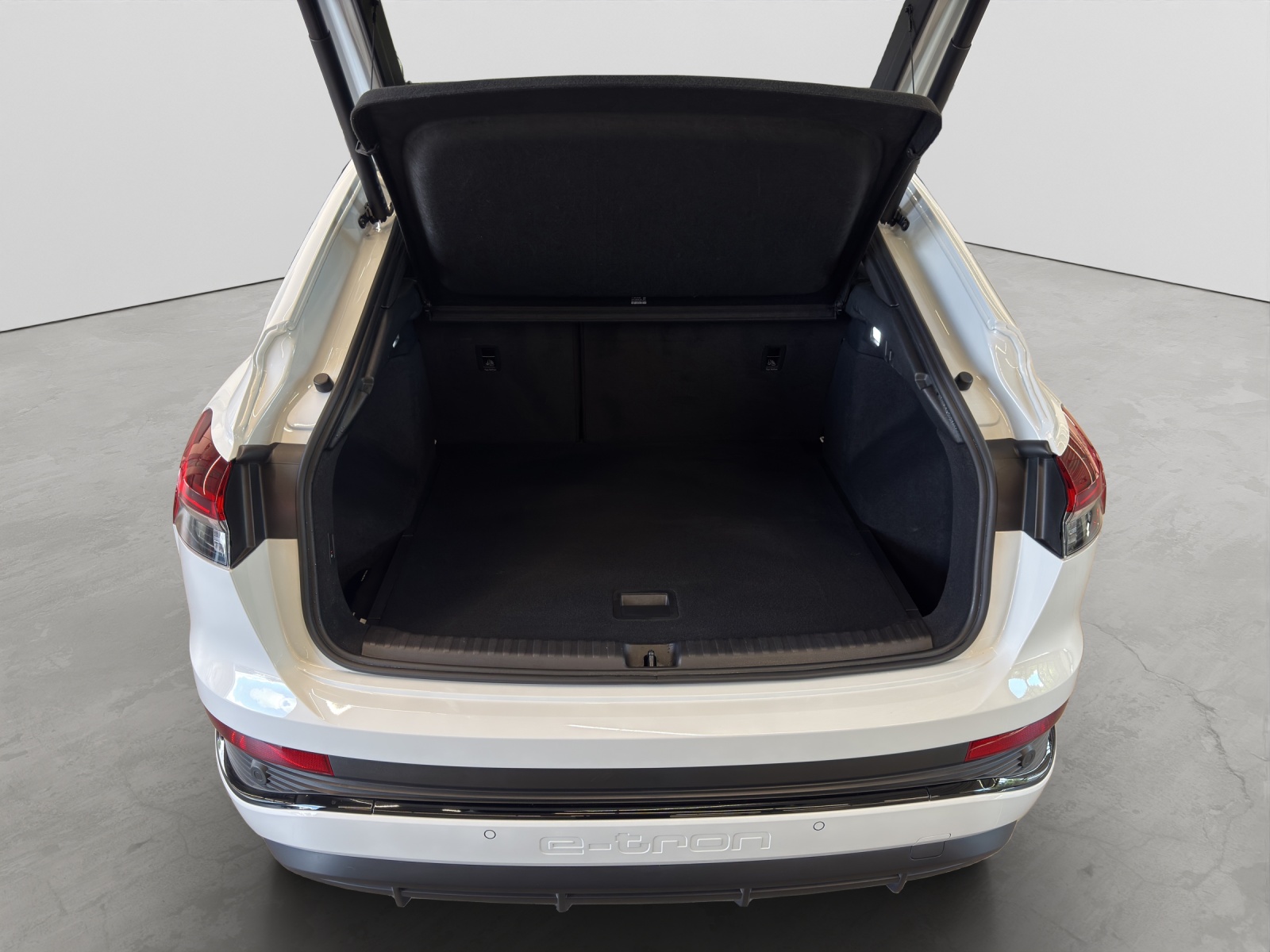 Q4 e-tron Sportback 40 S line Black AHK Matrix-LED Navi 