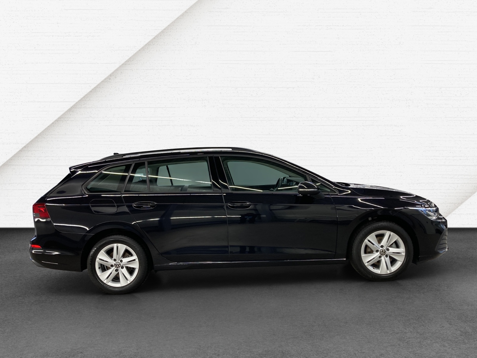 Golf 8 Variant eTSI DSG Life Navi AHK TravelAssist