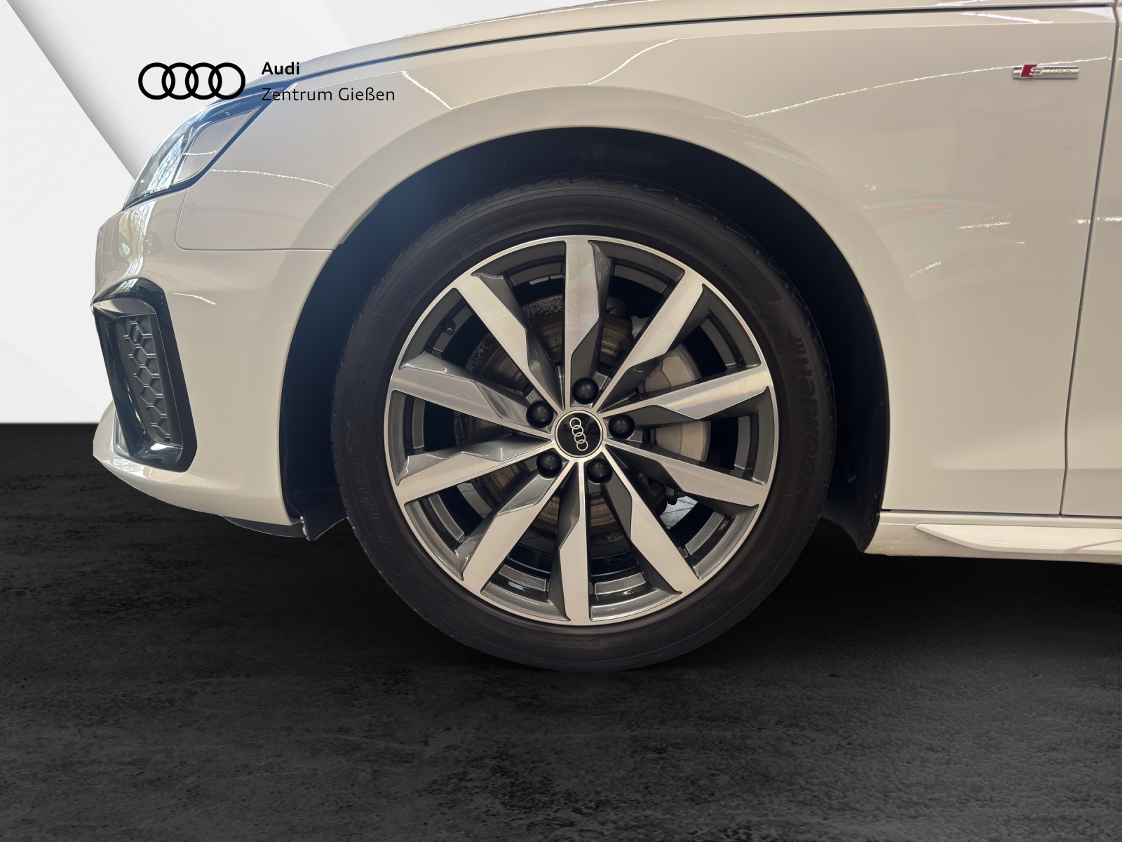 A4 Avant 40 TDI S-tronic S line Black Navi Kamera LED