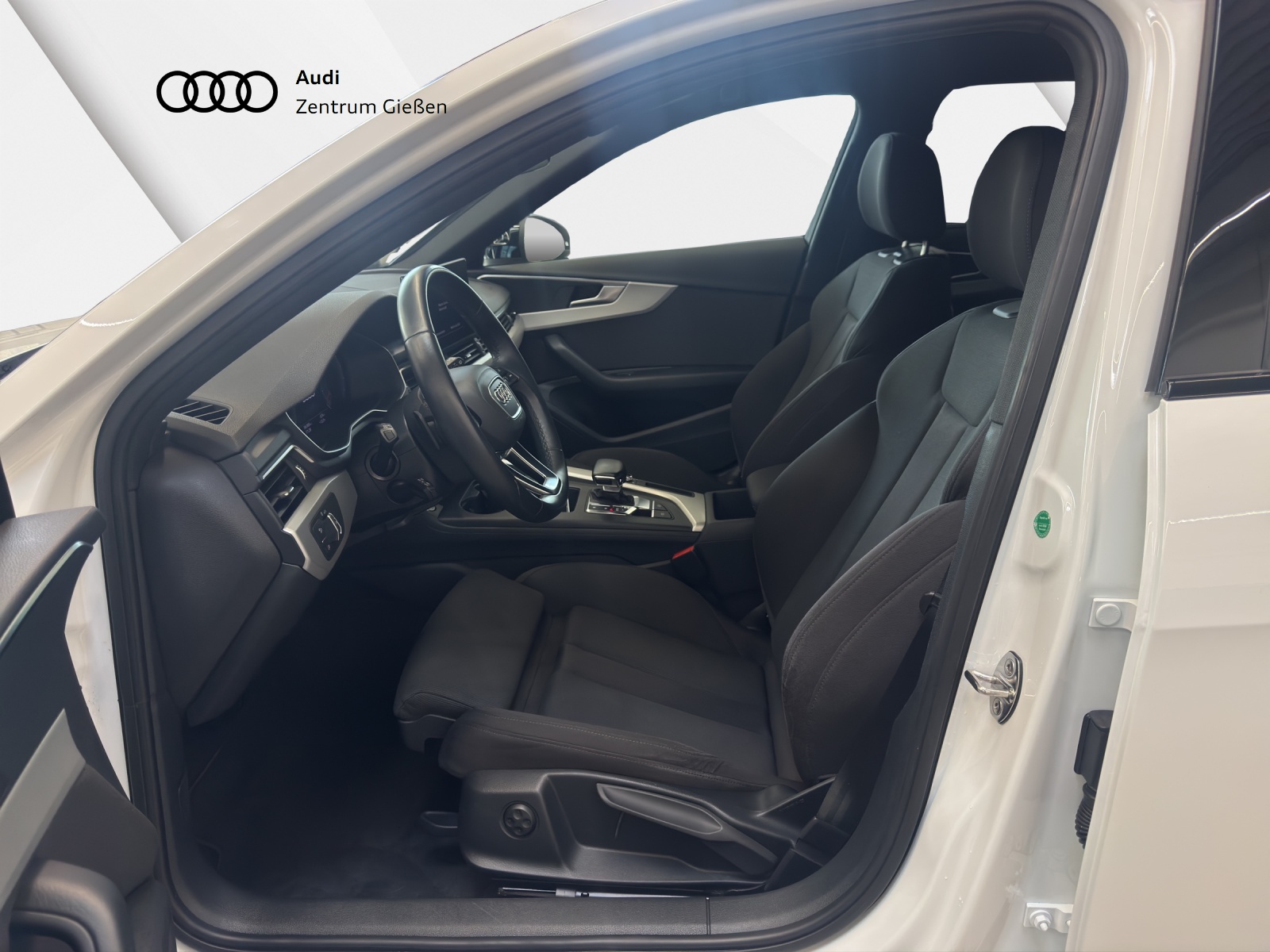 A4 Avant 40 TDI S-tronic S line Black Navi Kamera LED