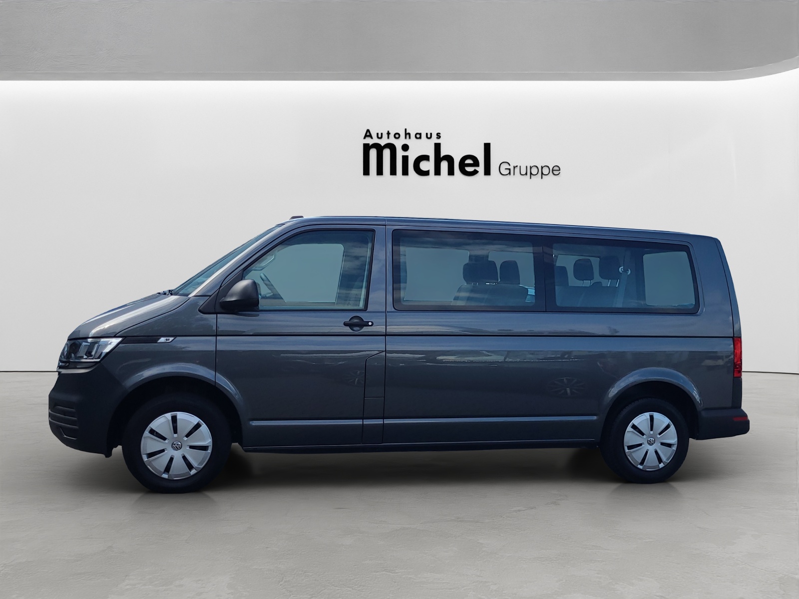 T6 Transporter Kombi 6.1 2.0 TDI DSG LR 9 Sitzer Navi Doppelklima PDC Kamera
