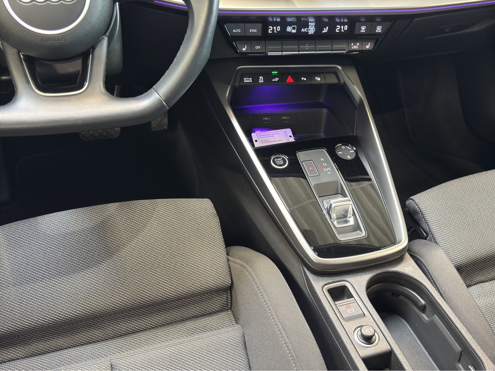 A3 Sportback 40 TFSI e basis smartphone interface LED