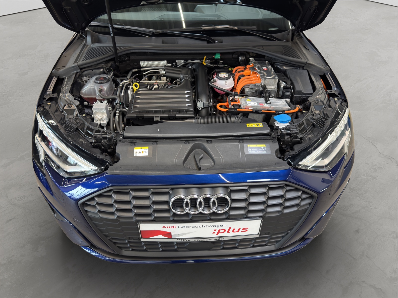 A3 Sportback 40 TFSI e basis smartphone interface LED