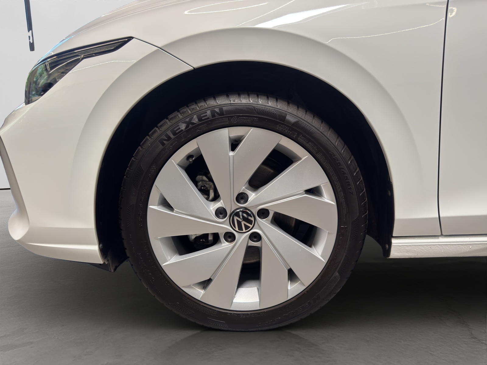 Golf 8 eTSI DSG Style IQ-Light HeadUp AHK ACC Ergositz