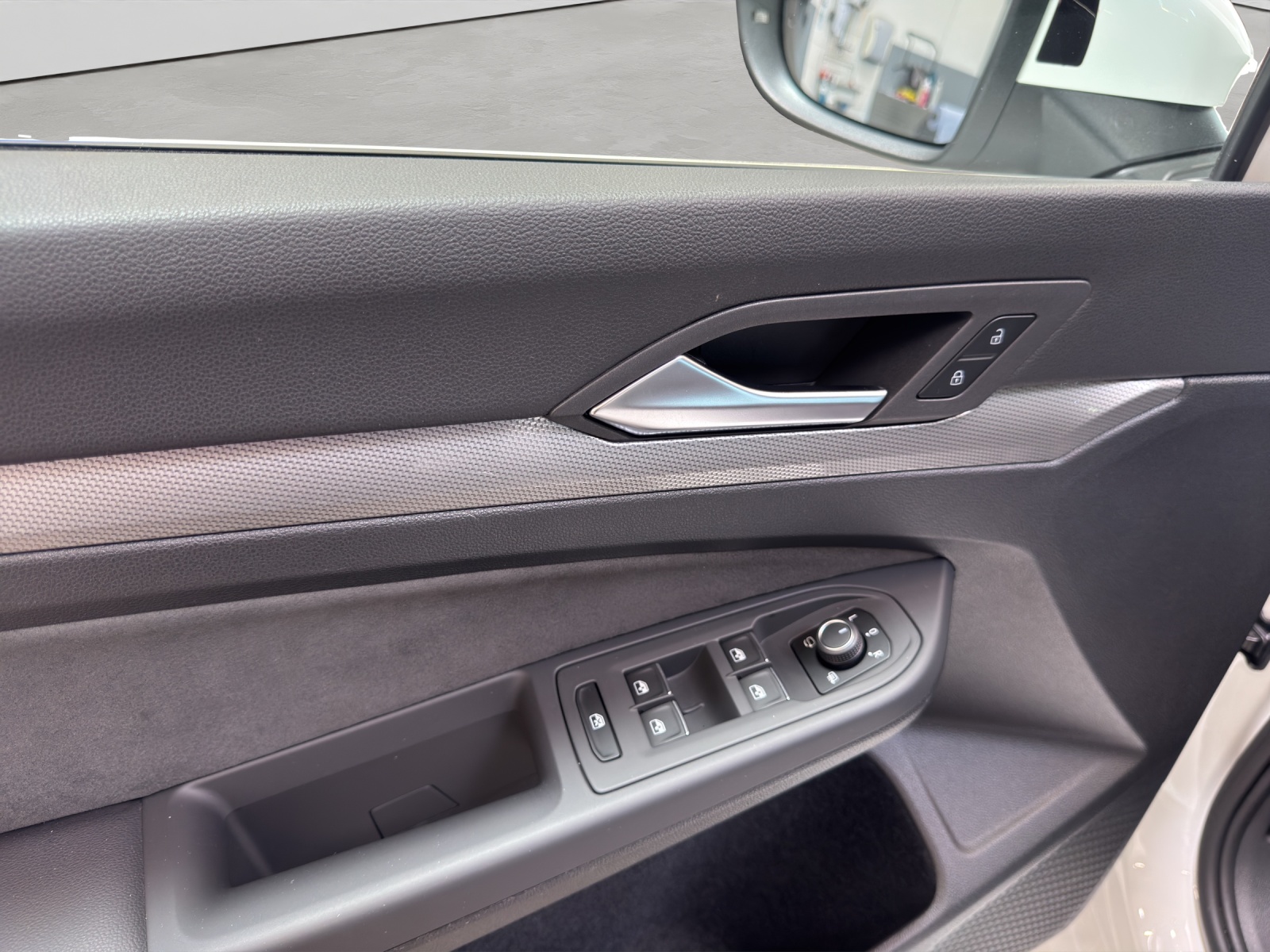 Golf 8 eTSI DSG Style IQ-Light HeadUp AHK ACC Ergositz