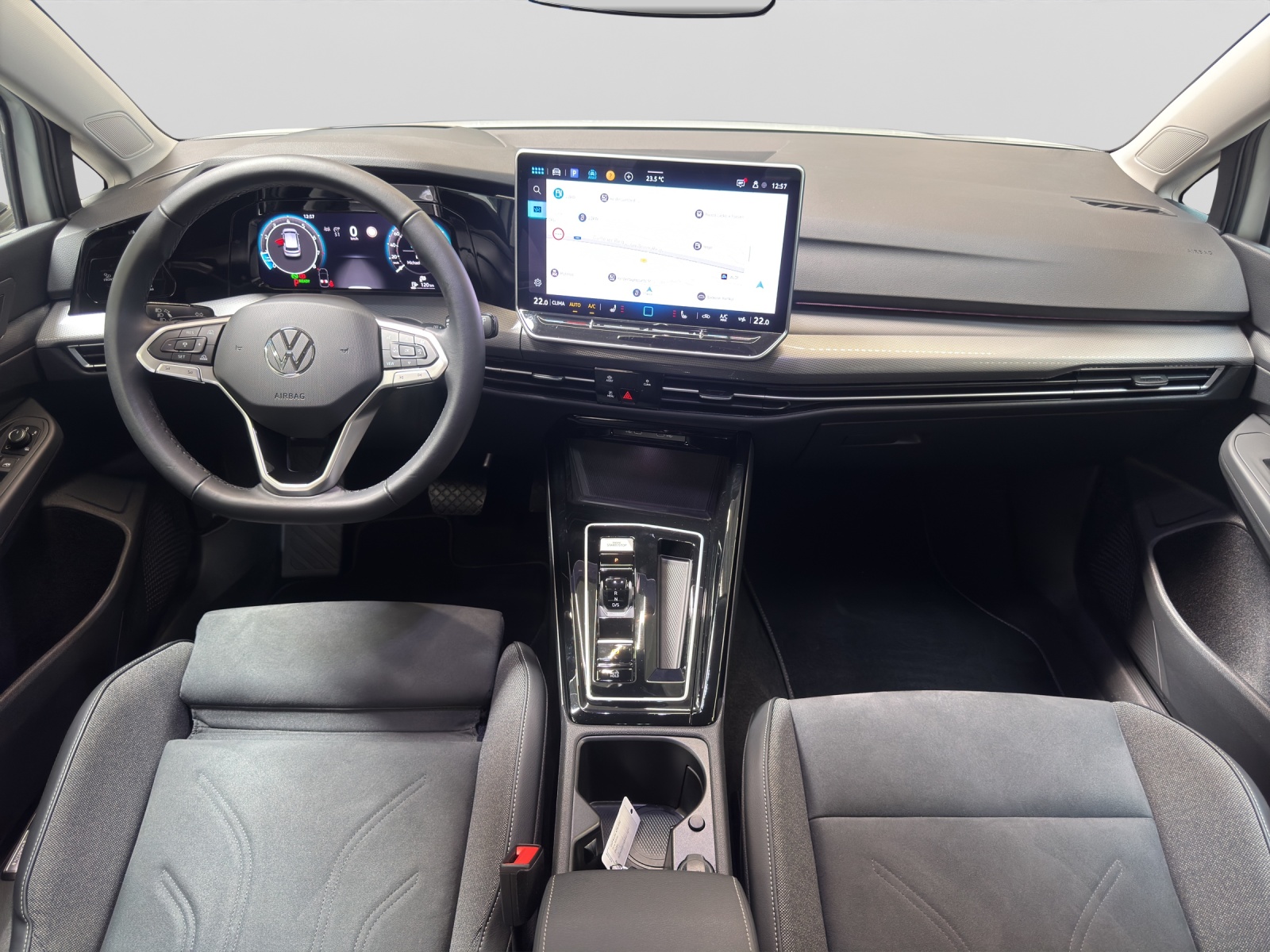 Golf 8 eTSI DSG Style IQ-Light HeadUp AHK ACC Ergositz
