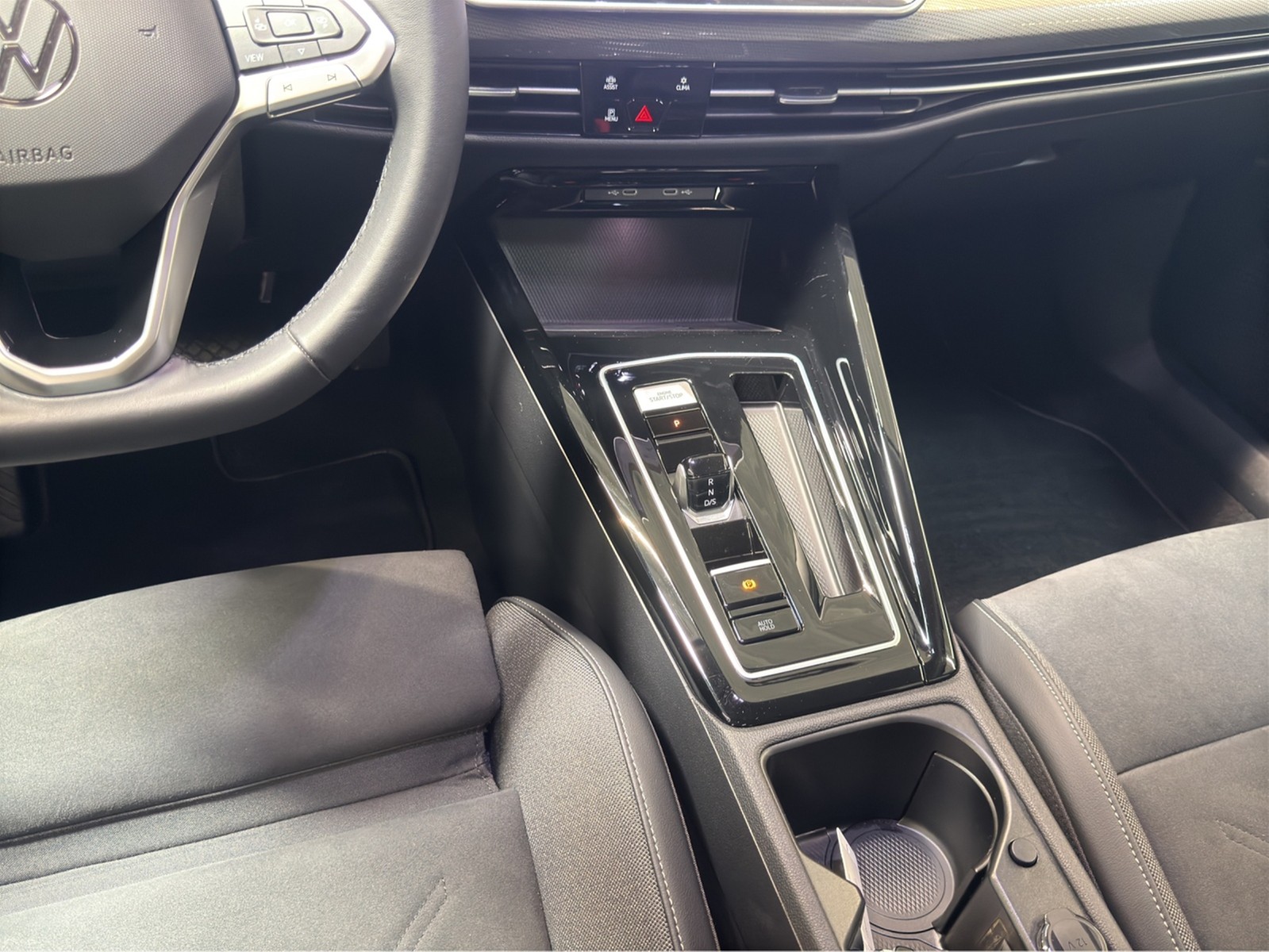 Golf 8 eTSI DSG Style IQ-Light HeadUp AHK ACC Ergositz