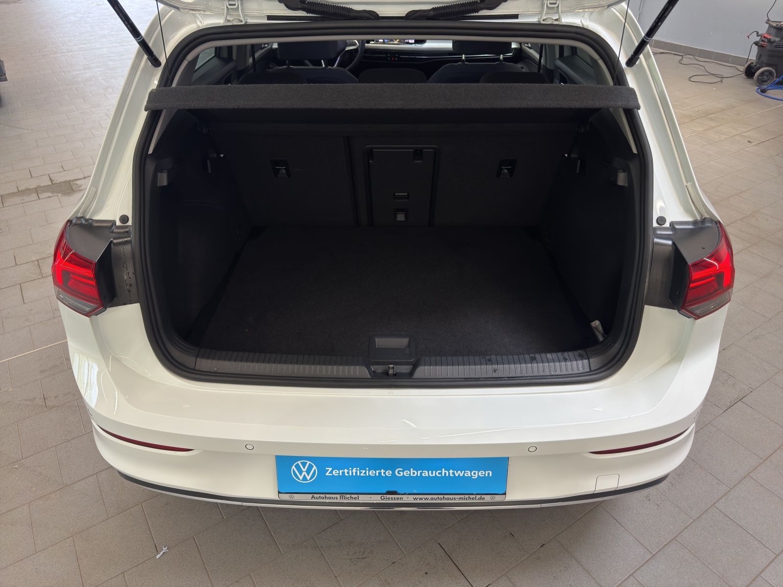 Golf 8 TSI Move Navi ACC