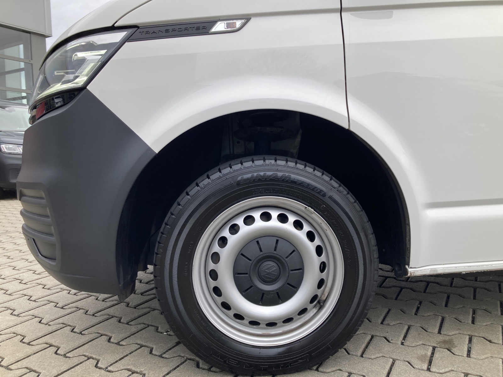 T6 Transporter 6.1 Kasten 2.0 TDI GRA LED Navi PDC KLIMA Wasserzusatzheizung