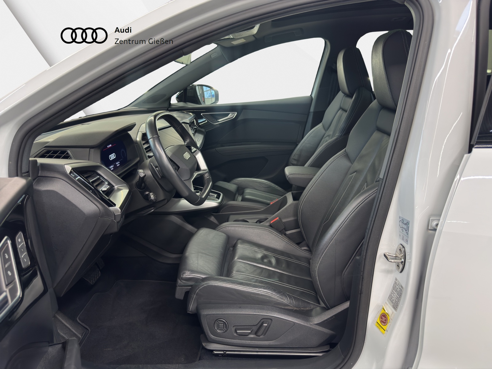 Q4 e-tron 50 quattro Black AHK Pano Matrix-LED Navi