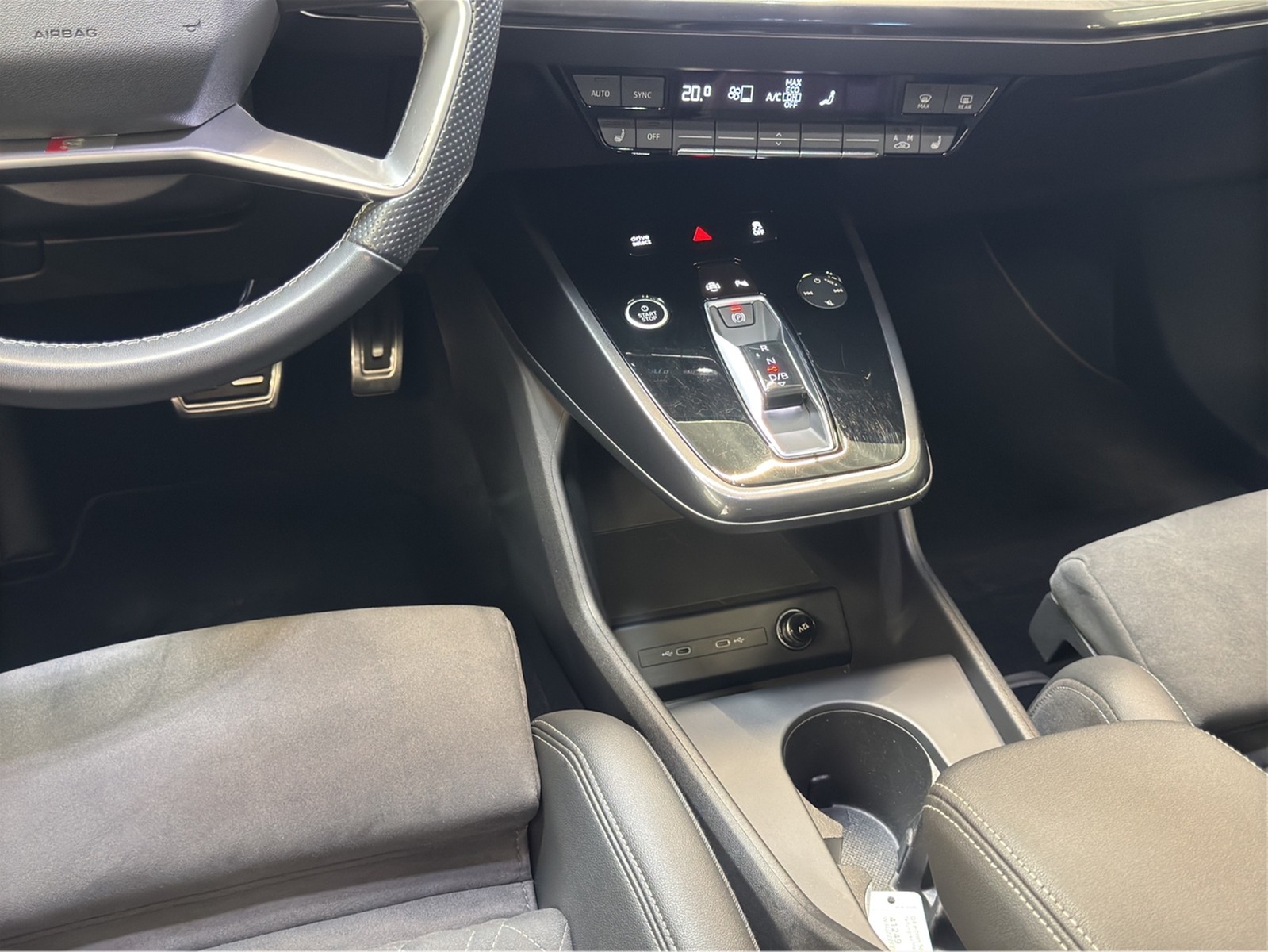 Q4 e-tron 40 Sportback S line Assistenzpakete