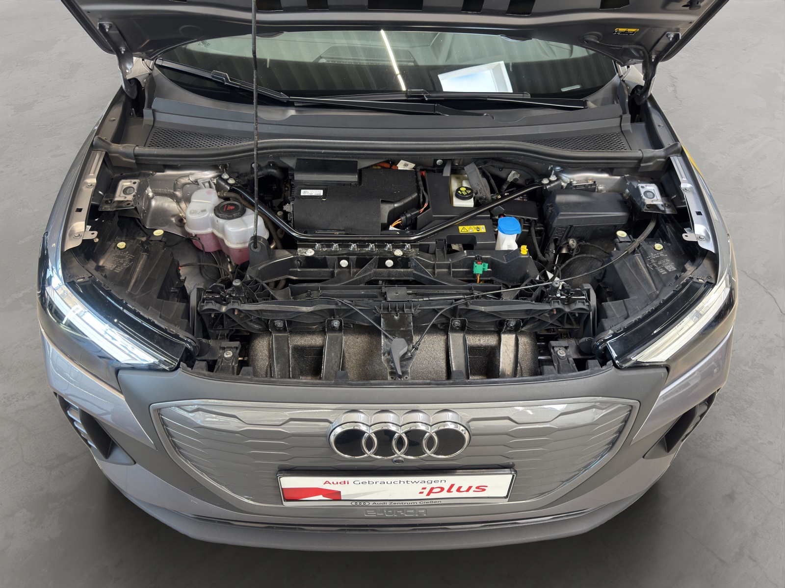 Q4 e-tron 40 Sportback S line Assistenzpakete