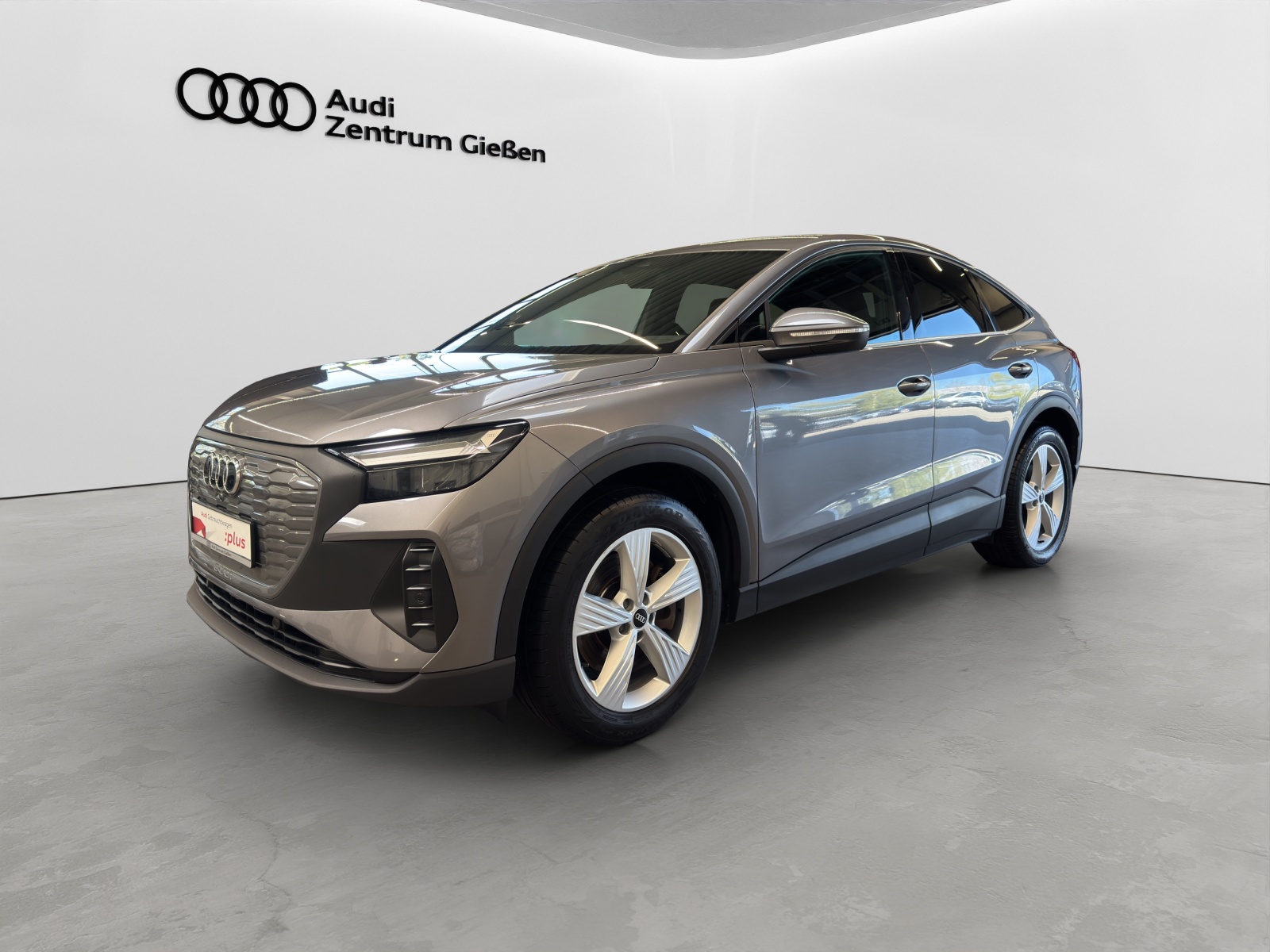 Q4 e-tron 40 Sportback S line Assistenzpakete