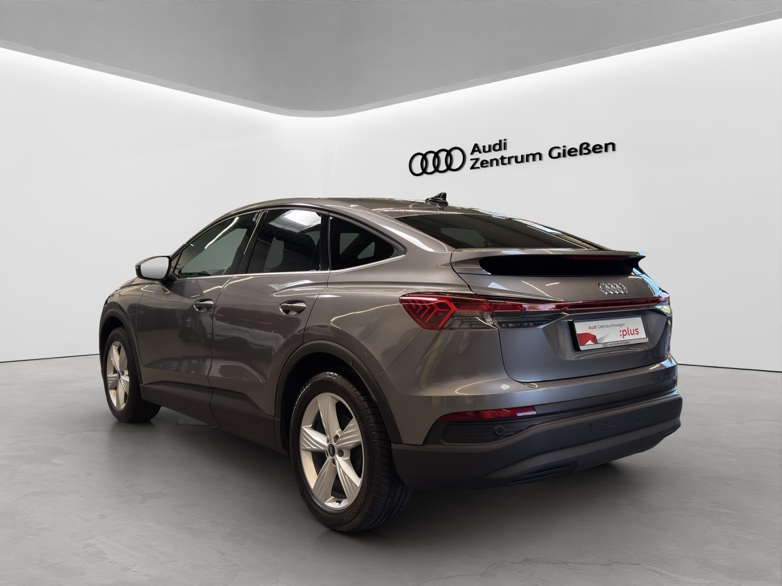 Q4 e-tron 40 Sportback S line Assistenzpakete