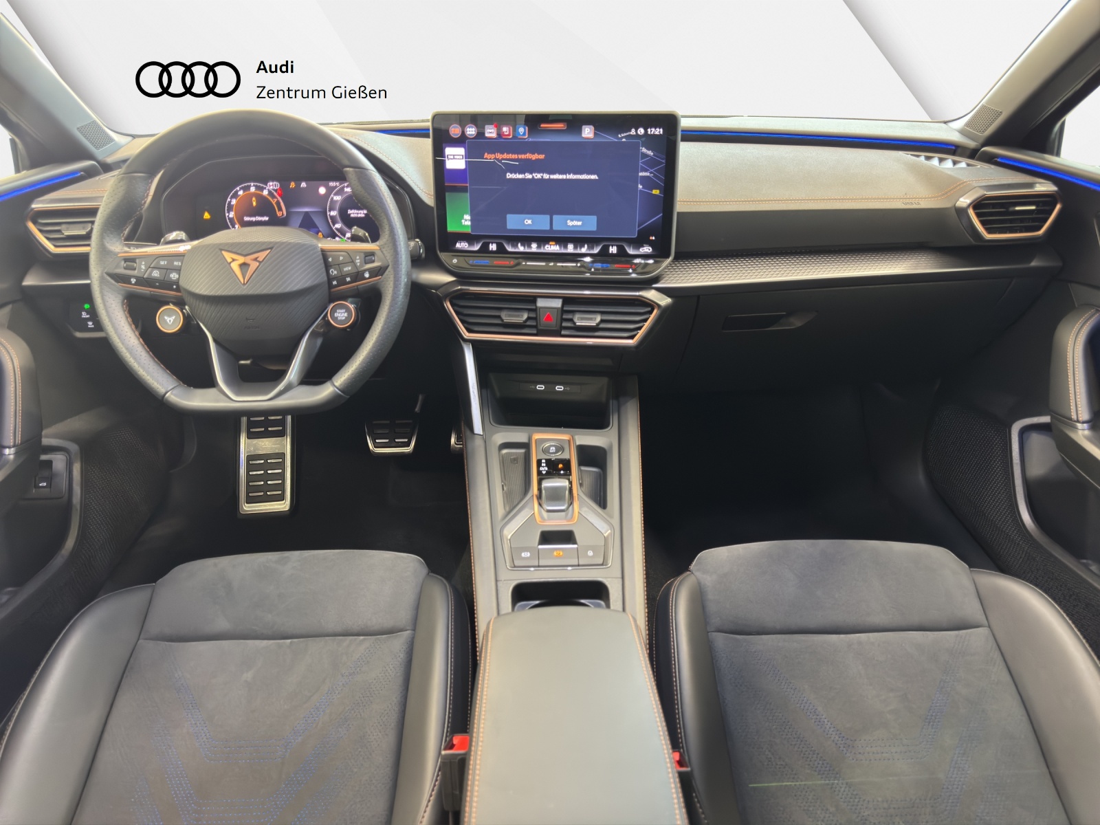 Leon Sportstourer 2.0 TSI DSG 4Drive VZ Navi LED ACC DCC