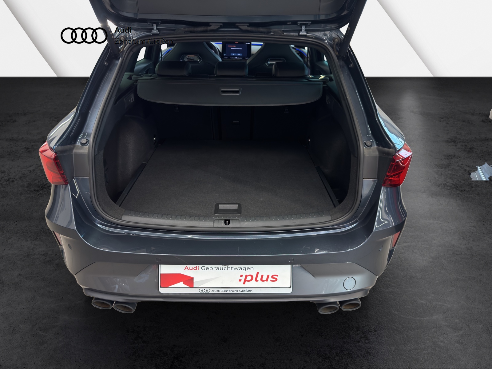 Leon Sportstourer 2.0 TSI DSG 4Drive VZ Navi LED ACC DCC