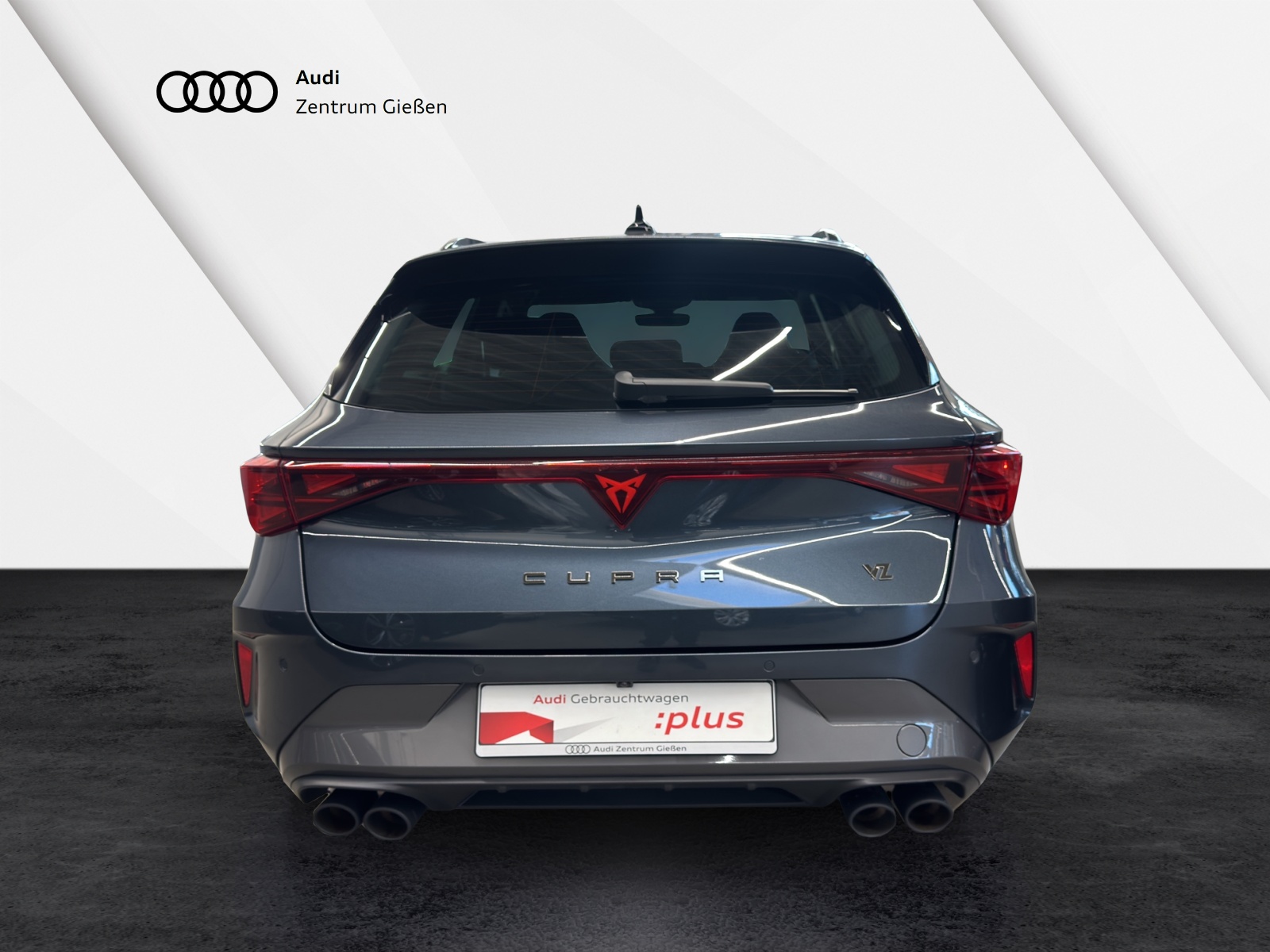 Leon Sportstourer 2.0 TSI DSG 4Drive VZ Navi LED ACC DCC