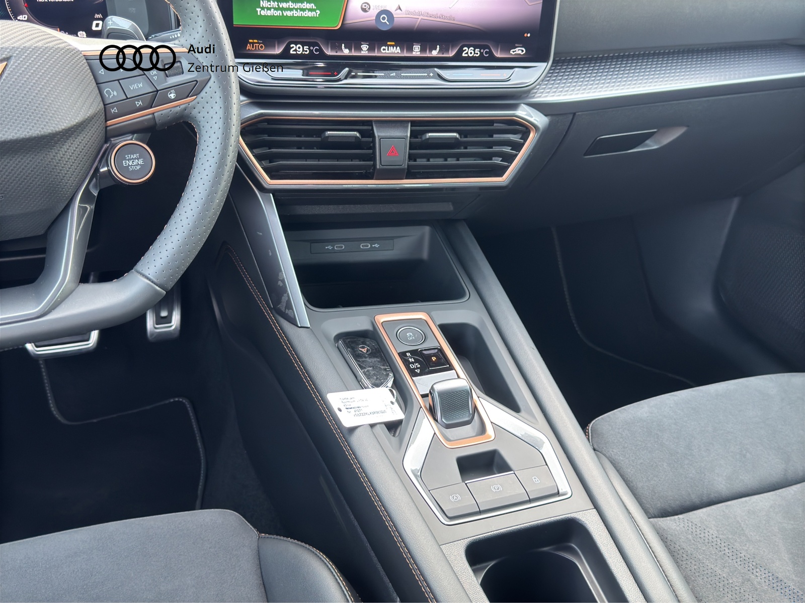 Leon Sportstourer 2.0 TSI DSG 4Drive VZ Navi LED ACC DCC