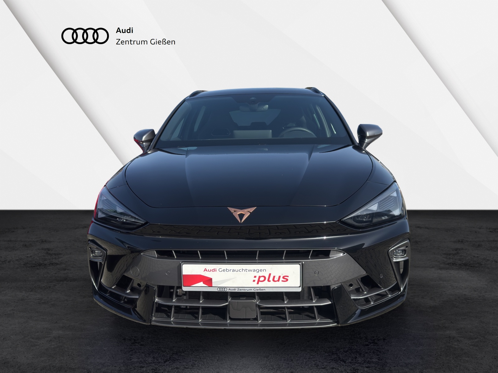 Leon Sportstourer 2.0 TSI DSG 4Drive VZ Navi LED ACC DCC