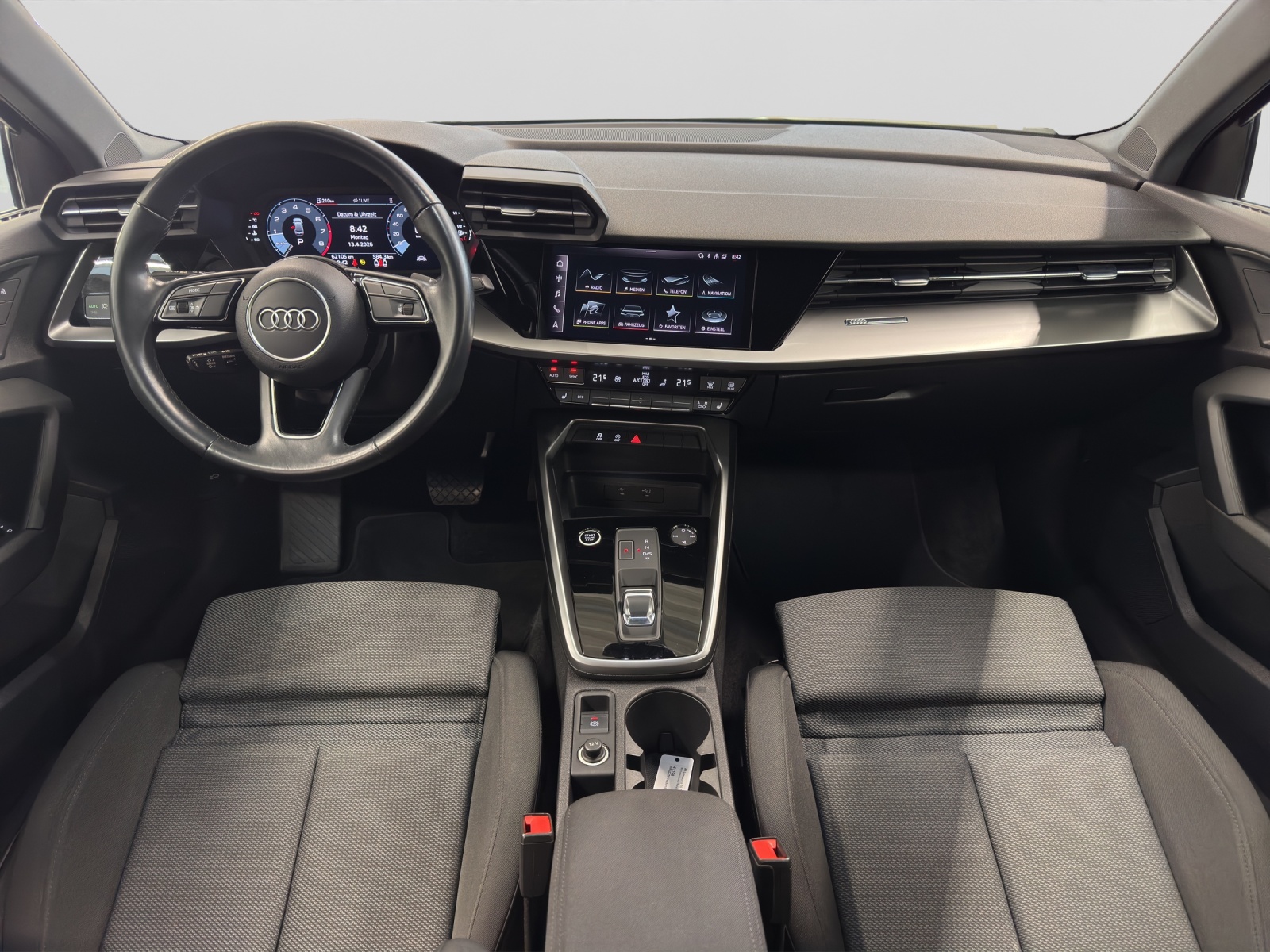 A3 Limousine 35 TFSI S line Black LED smartphone interface