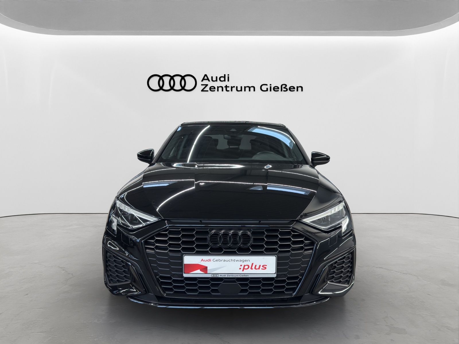 A3 Limousine 35 TFSI S line Black LED smartphone interface