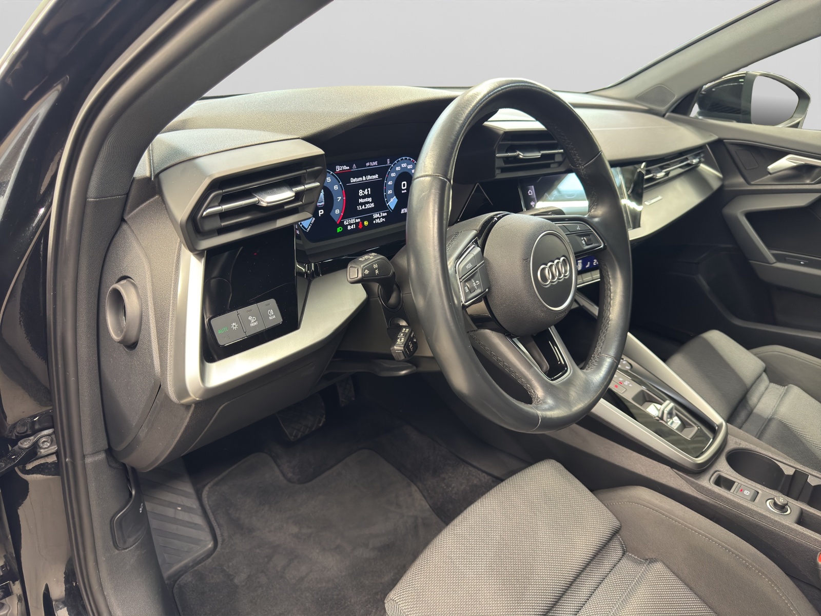 A3 Limousine 35 TFSI S line Black LED smartphone interface