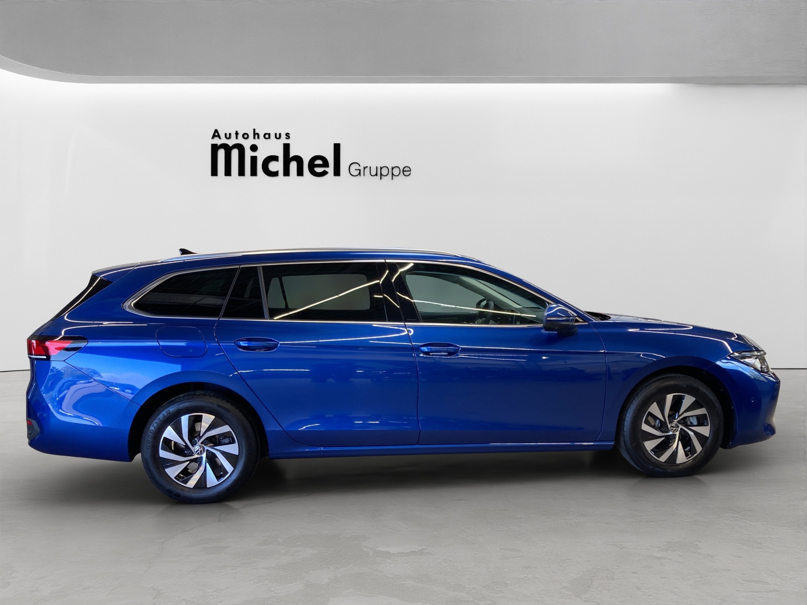 Passat Variant eTSI DSG Business LED Navi AHK ErgoActive Kamera