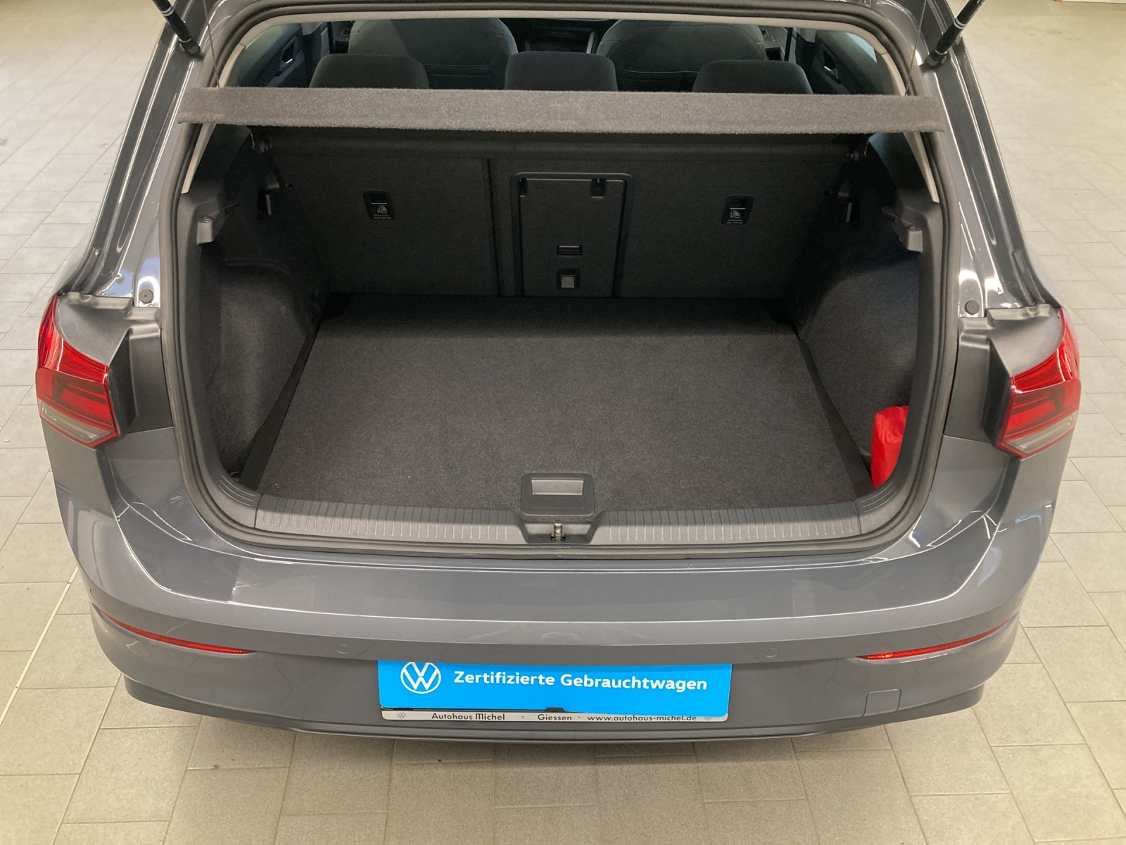 Golf 8 eTSI DSG Life ErgoAct. Navi TravelAssist