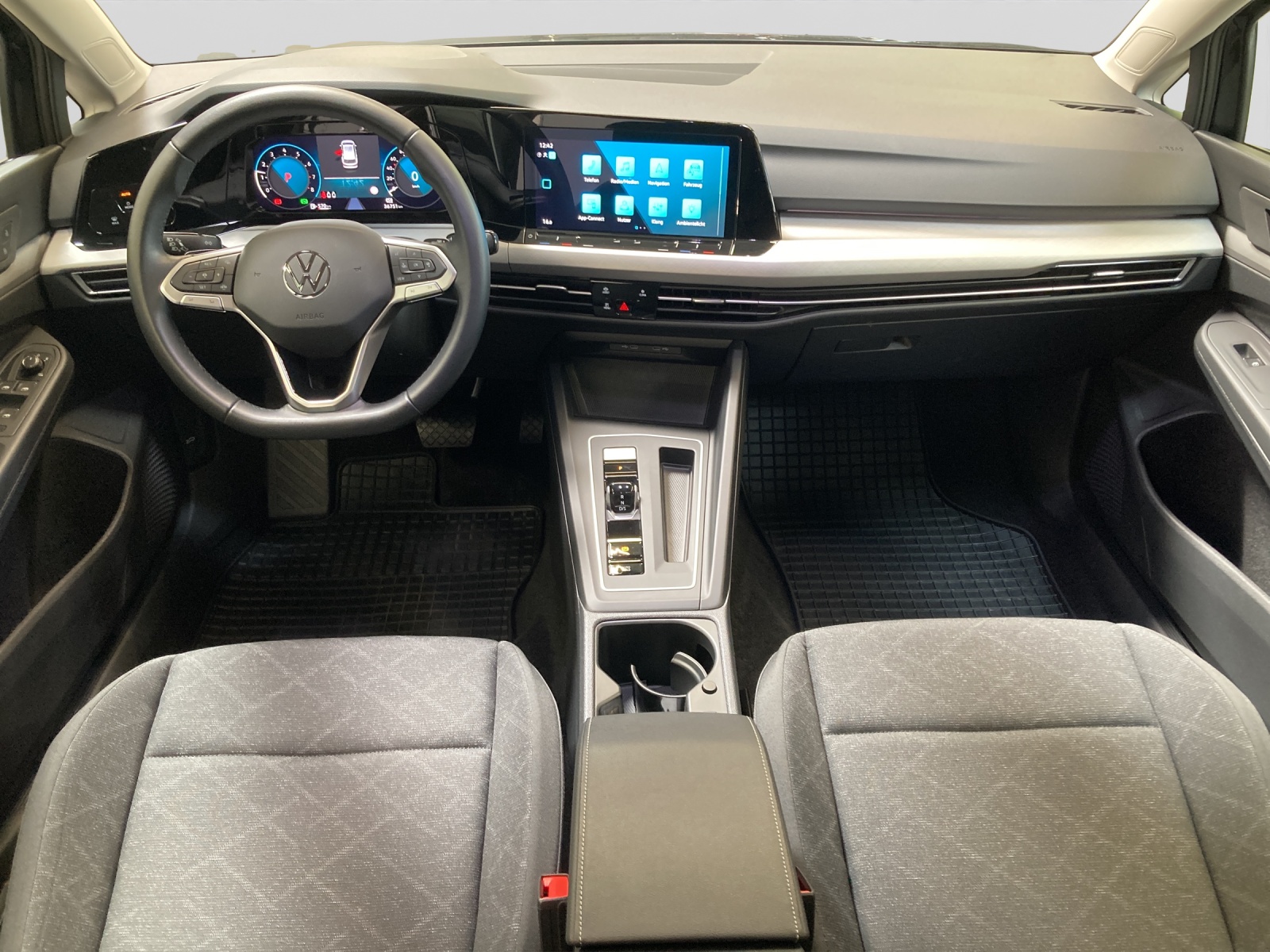 Golf 8 Variant eTSI DSG Life LED Navi AHK Kamera