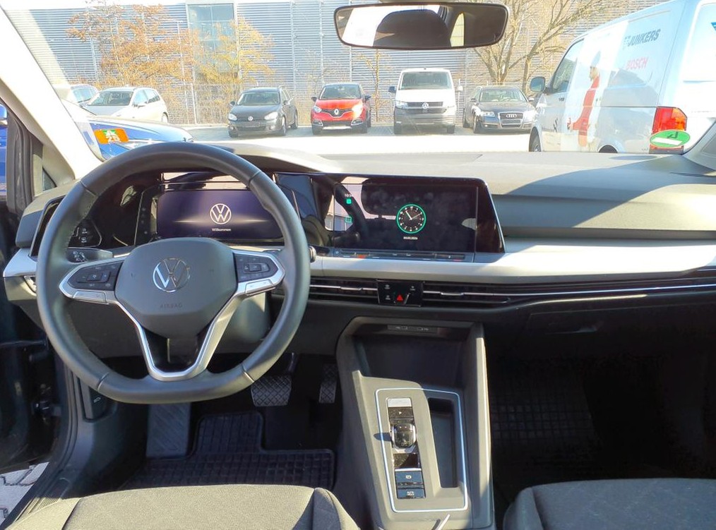 Golf 8 Variant eTSI DSG Life LED Navi AHK Kamera