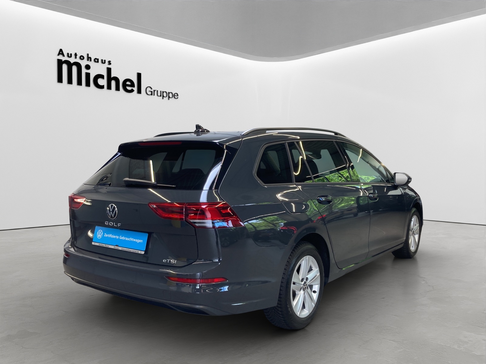 Golf 8 Variant eTSI DSG Life LED Navi AHK Kamera