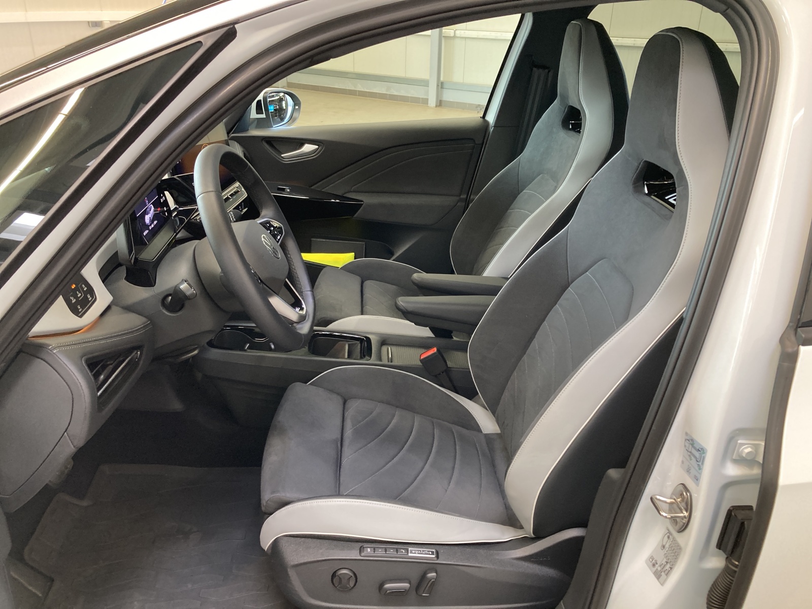 ID.3 Pro 150 kW/58 kWh IQ-Light Panodach DCC ErgoActive