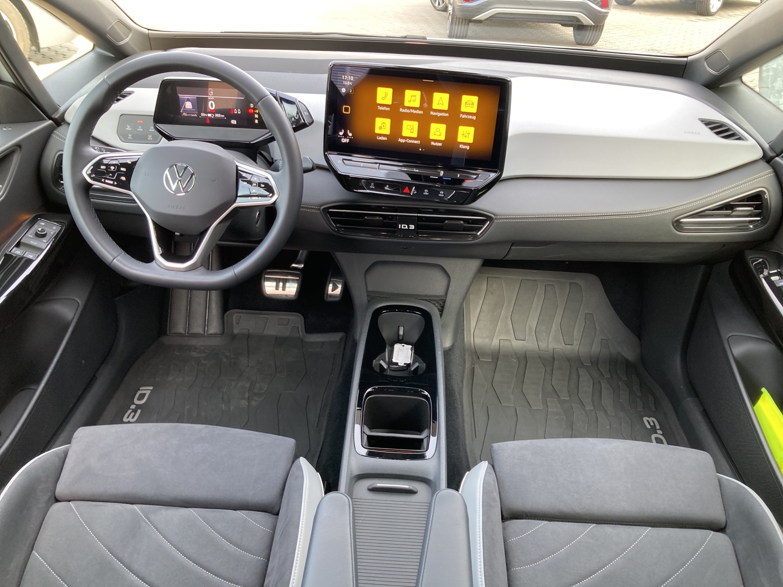 ID.3 Pro 150 kW/58 kWh IQ-Light Panodach DCC ErgoActive