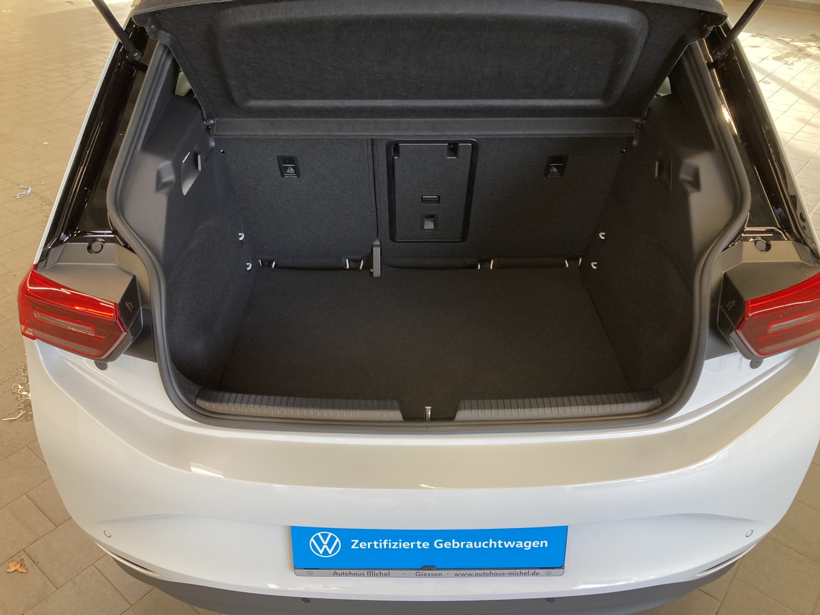 ID.3 Pro 150 kW/58 kWh IQ-Light Panodach DCC ErgoActive