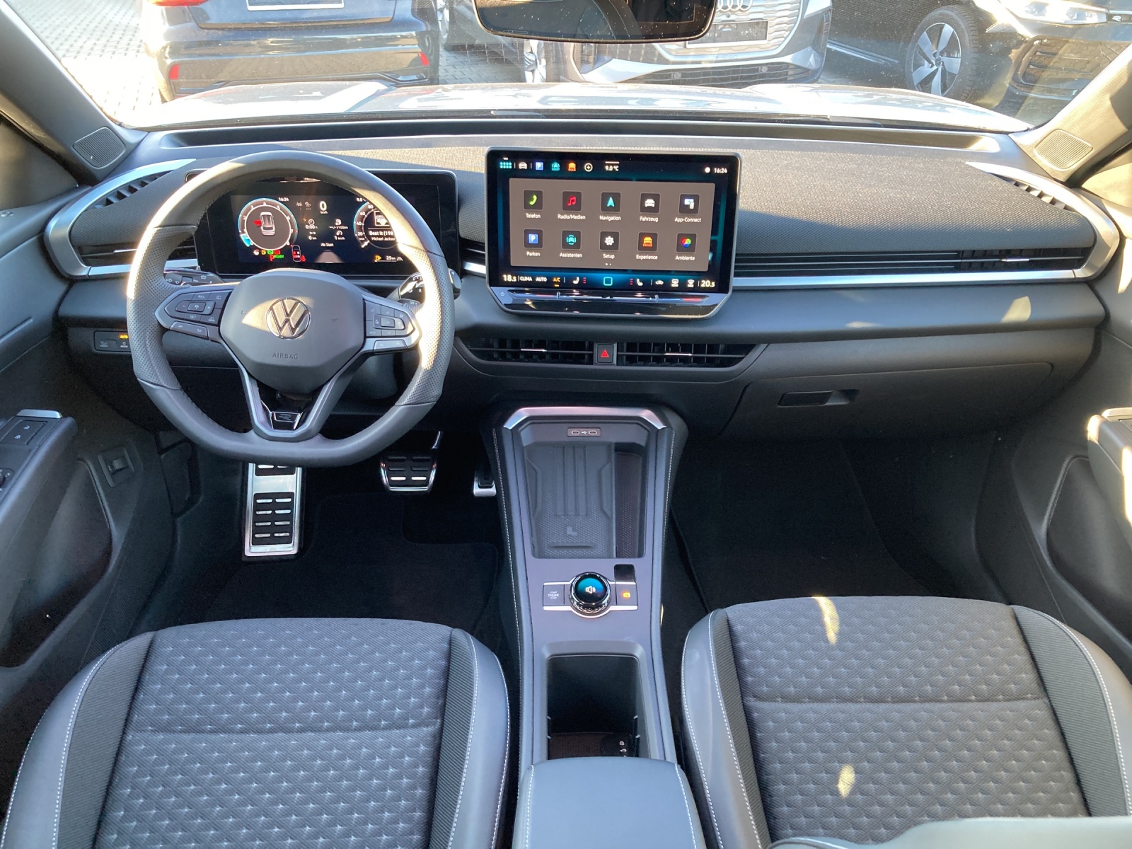 T-Roc 1.5 eTSI DSG R-Line 
