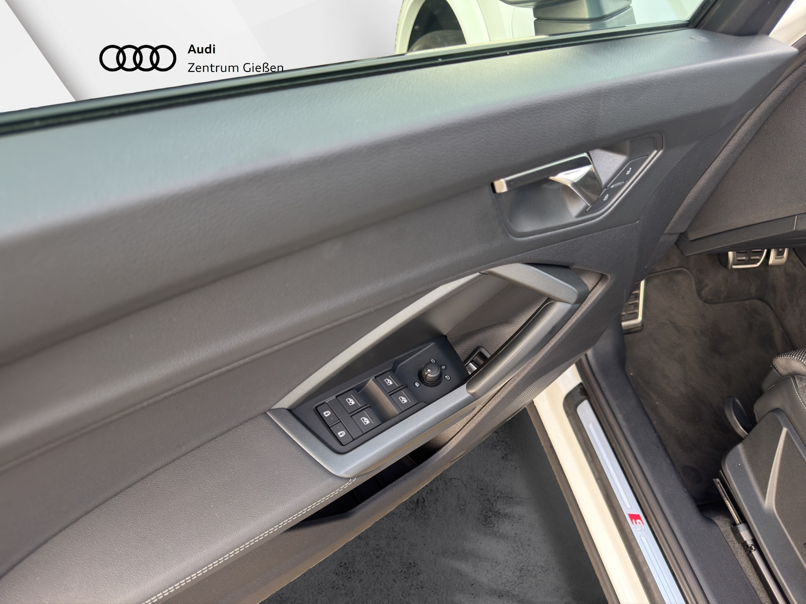 Q3 Sportback 45 TFSI e S line black Businesspaket