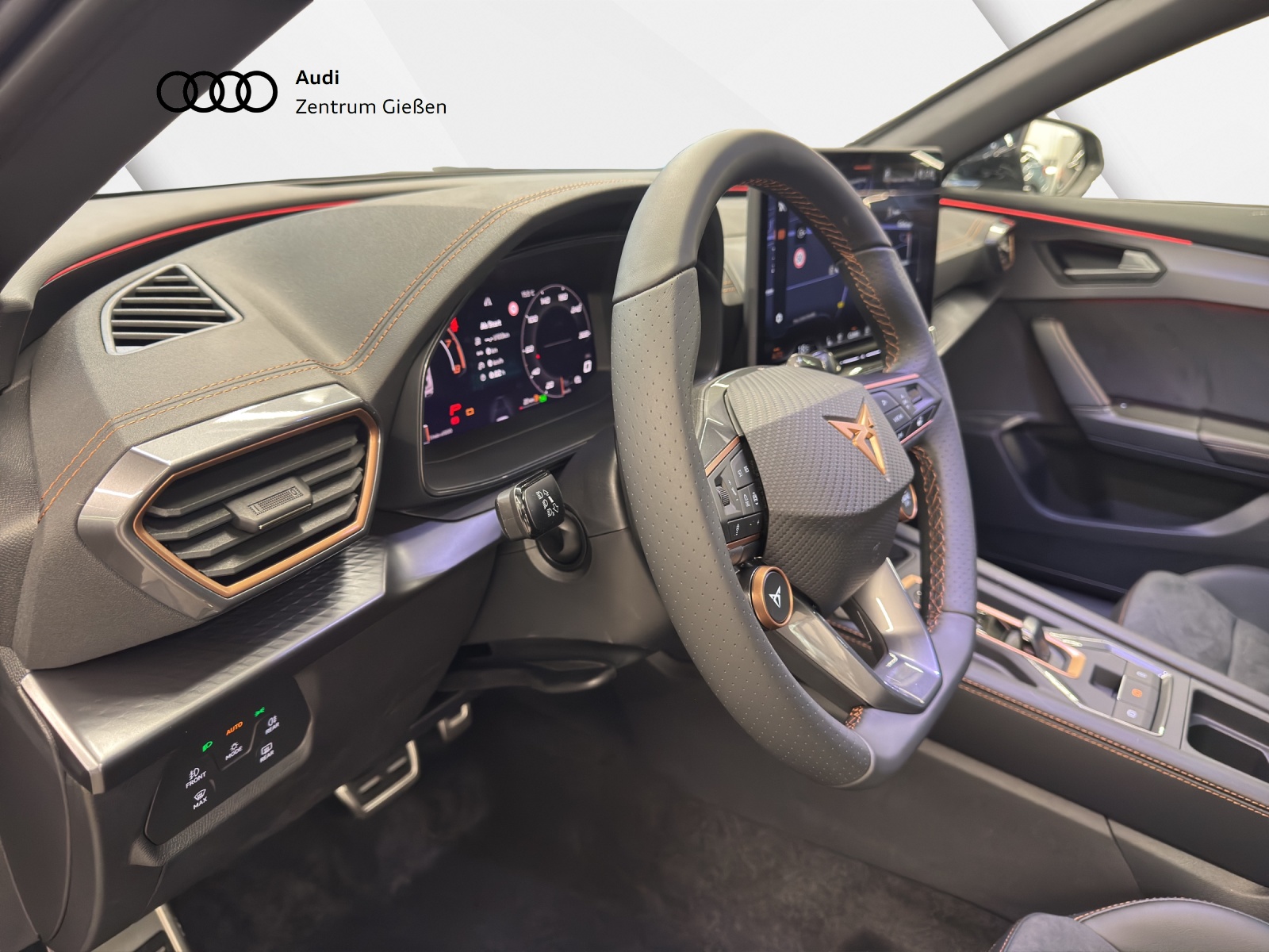 Formentor 2.0 TSI 4Drive DSG VZ PANO MATRIX AHK NAVI
