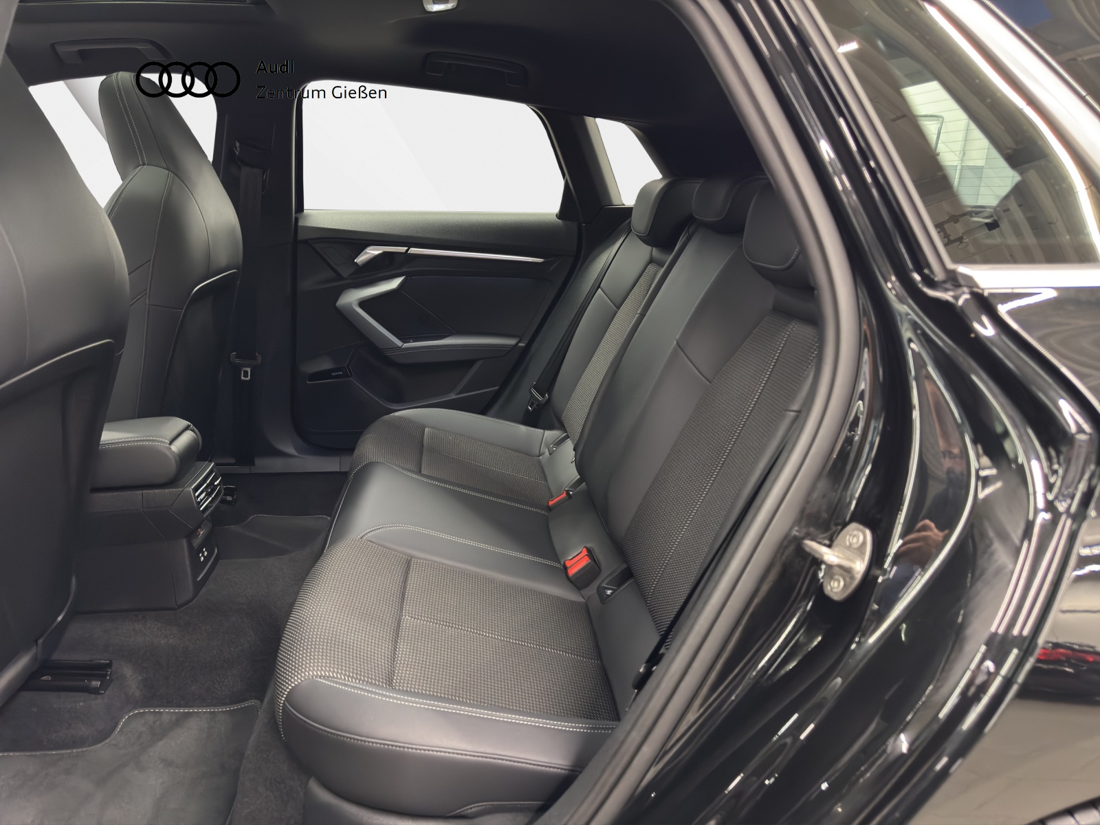 A3 Sportback 35 TFSI S line Pano Matrix SONOS Navi