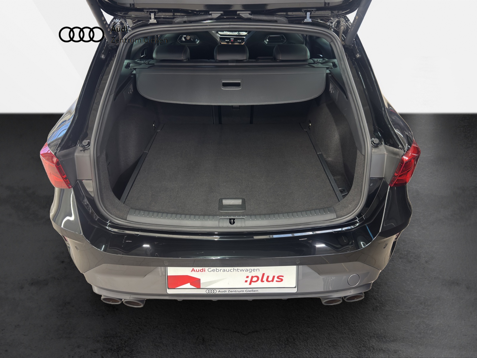 Leon Sportstourer 2.0 TSI DSG 4Drive VZ ACC DCC Kamera LED