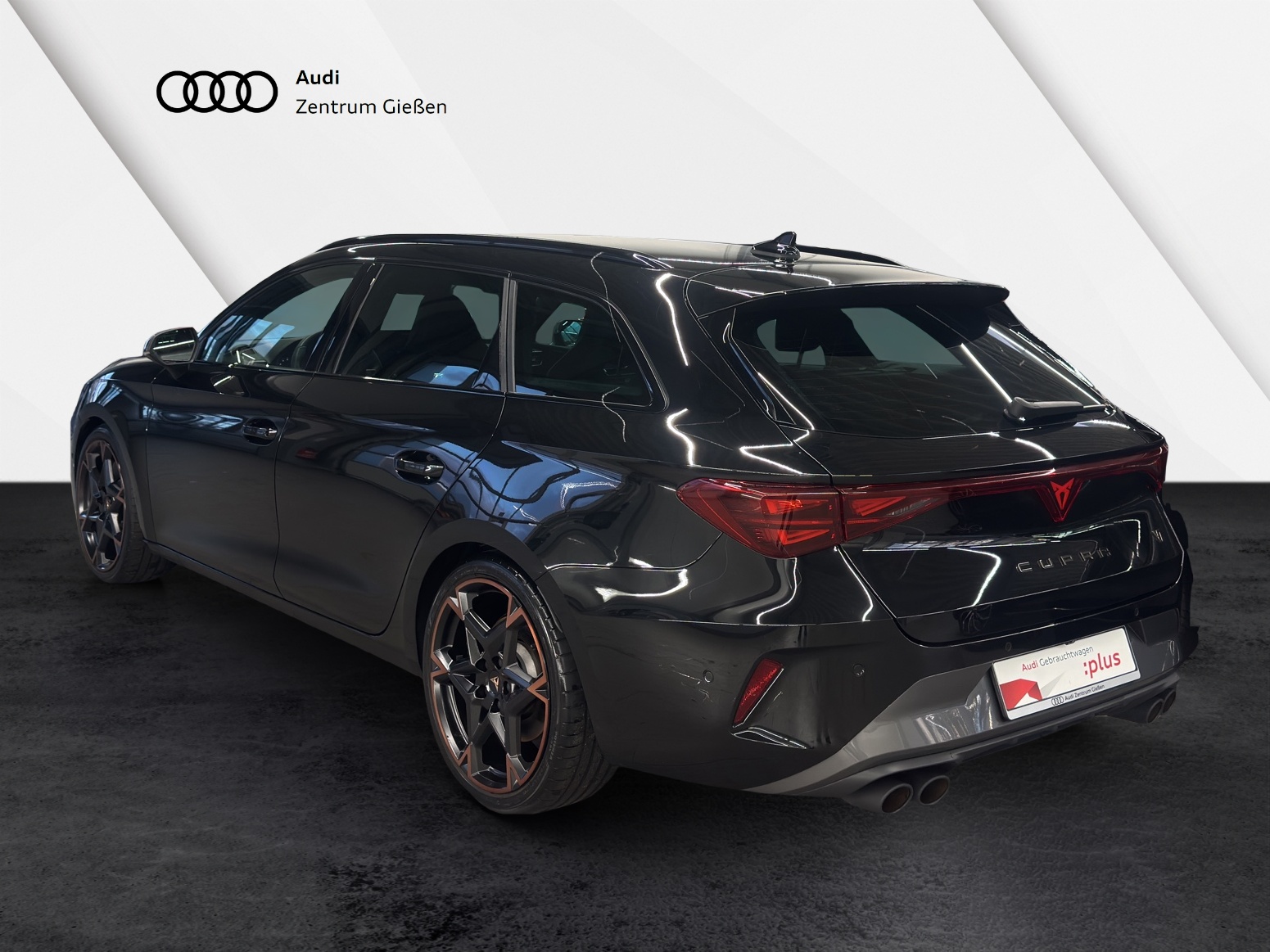 Leon Sportstourer 2.0 TSI DSG 4Drive VZ ACC DCC Kamera LED