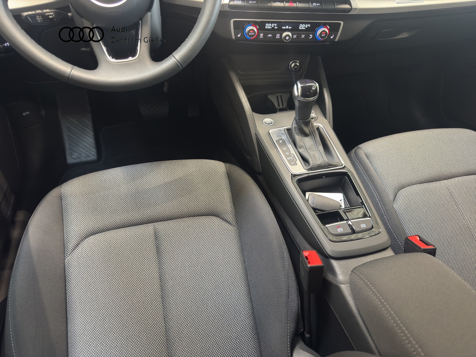 Q2 35 TFSI S-tronic S line Matrix-LED Assistenzpaket