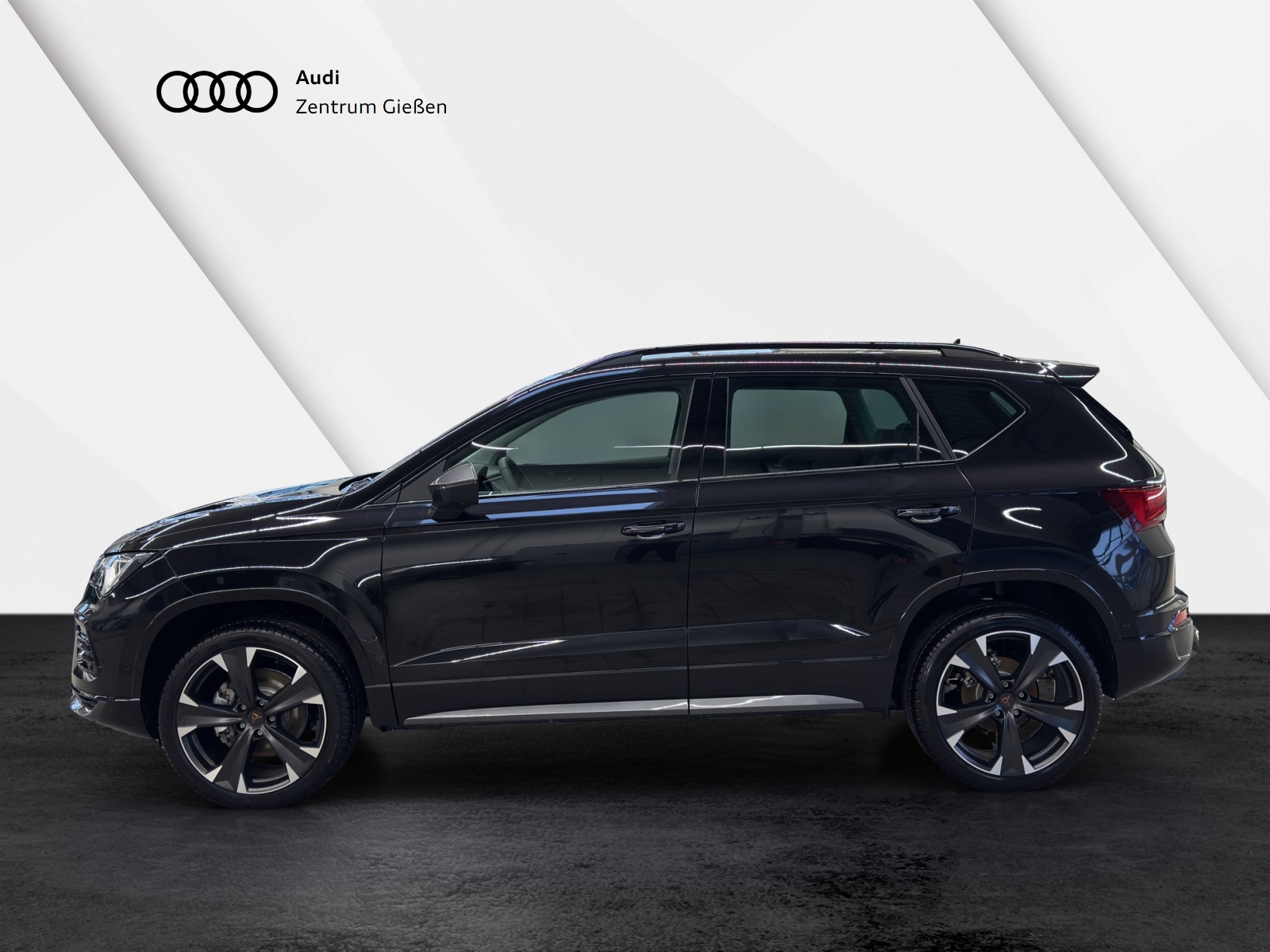 Ateca 1.5 TSI DSG Pano AHK Navi LED ACC Kamera