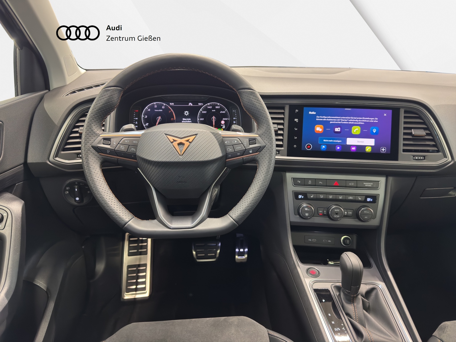 Ateca 1.5 TSI DSG Pano AHK Navi LED ACC Kamera