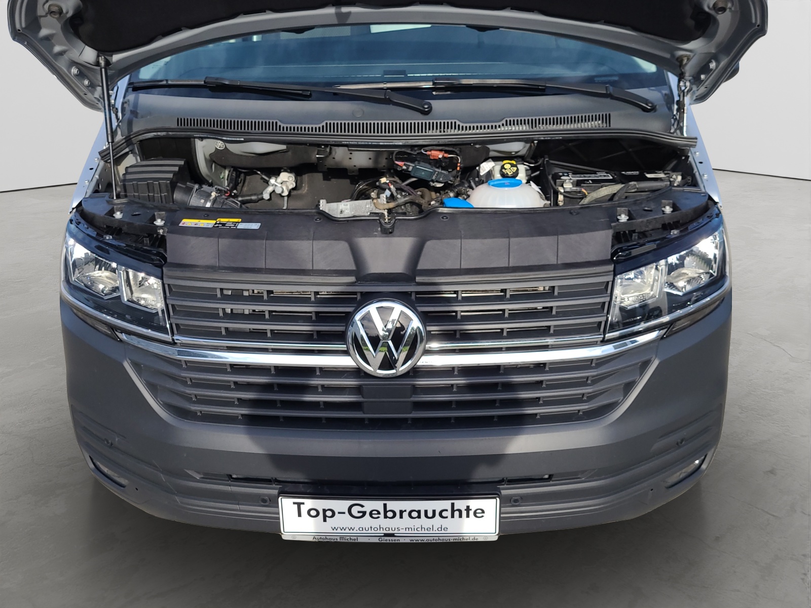 T6.1 Transporter Kasten TDI Klima Navi Standheizung GRA