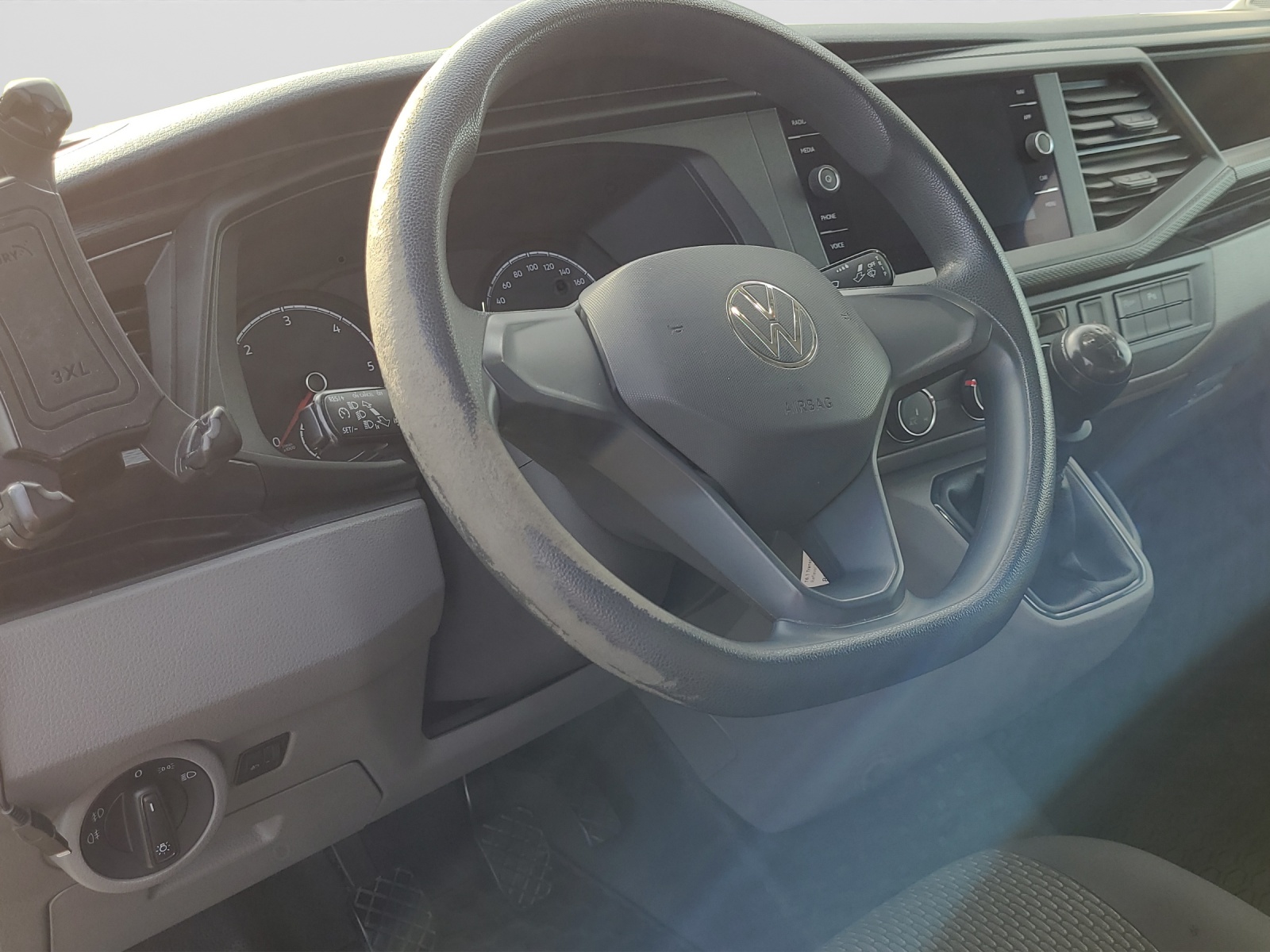 T6.1 Transporter Kasten TDI Klima Navi Standheizung GRA