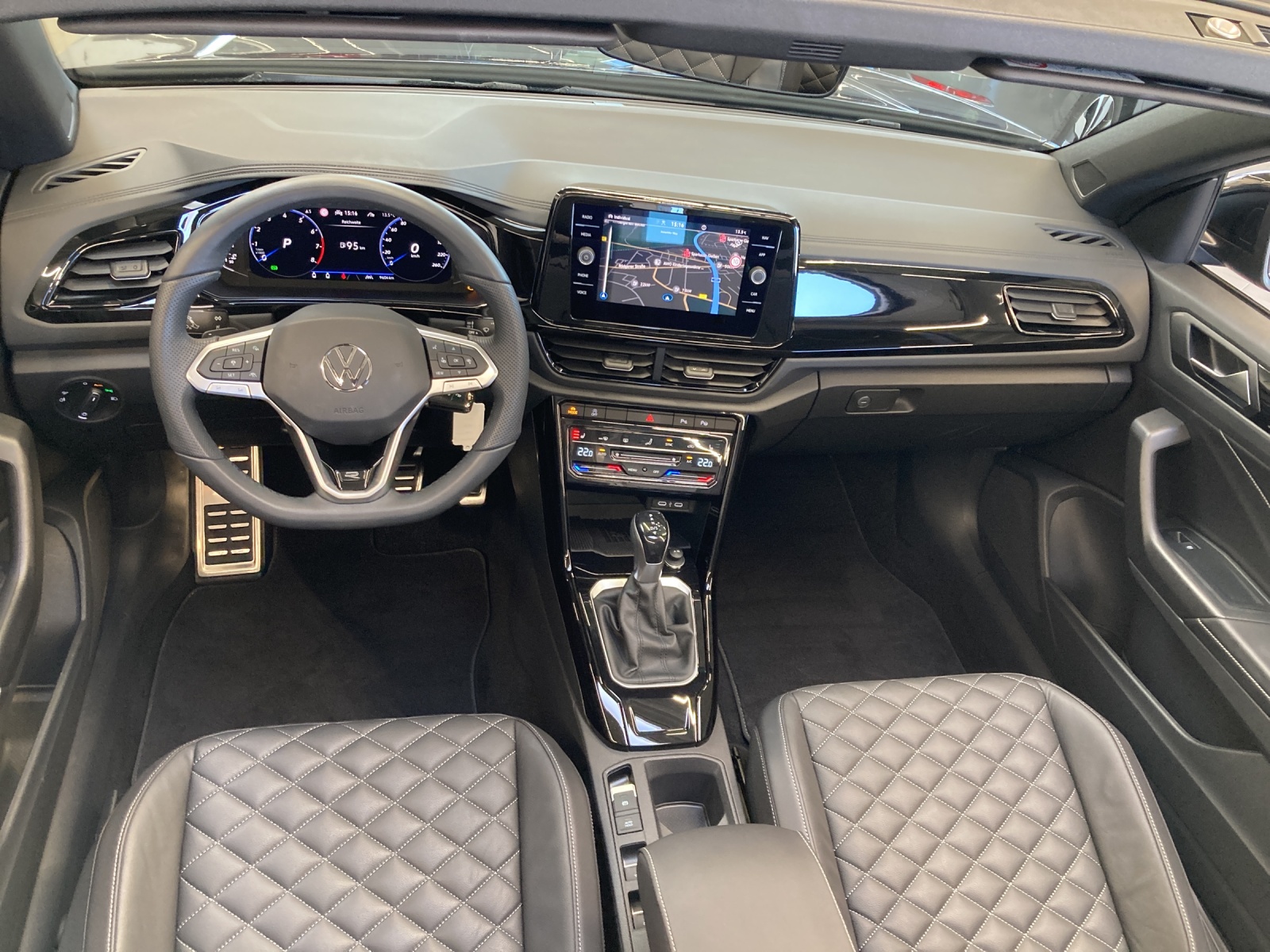 T-Roc Cabrio TSI DSG R-Line Black Style Leder IQ-Light DCC AHK