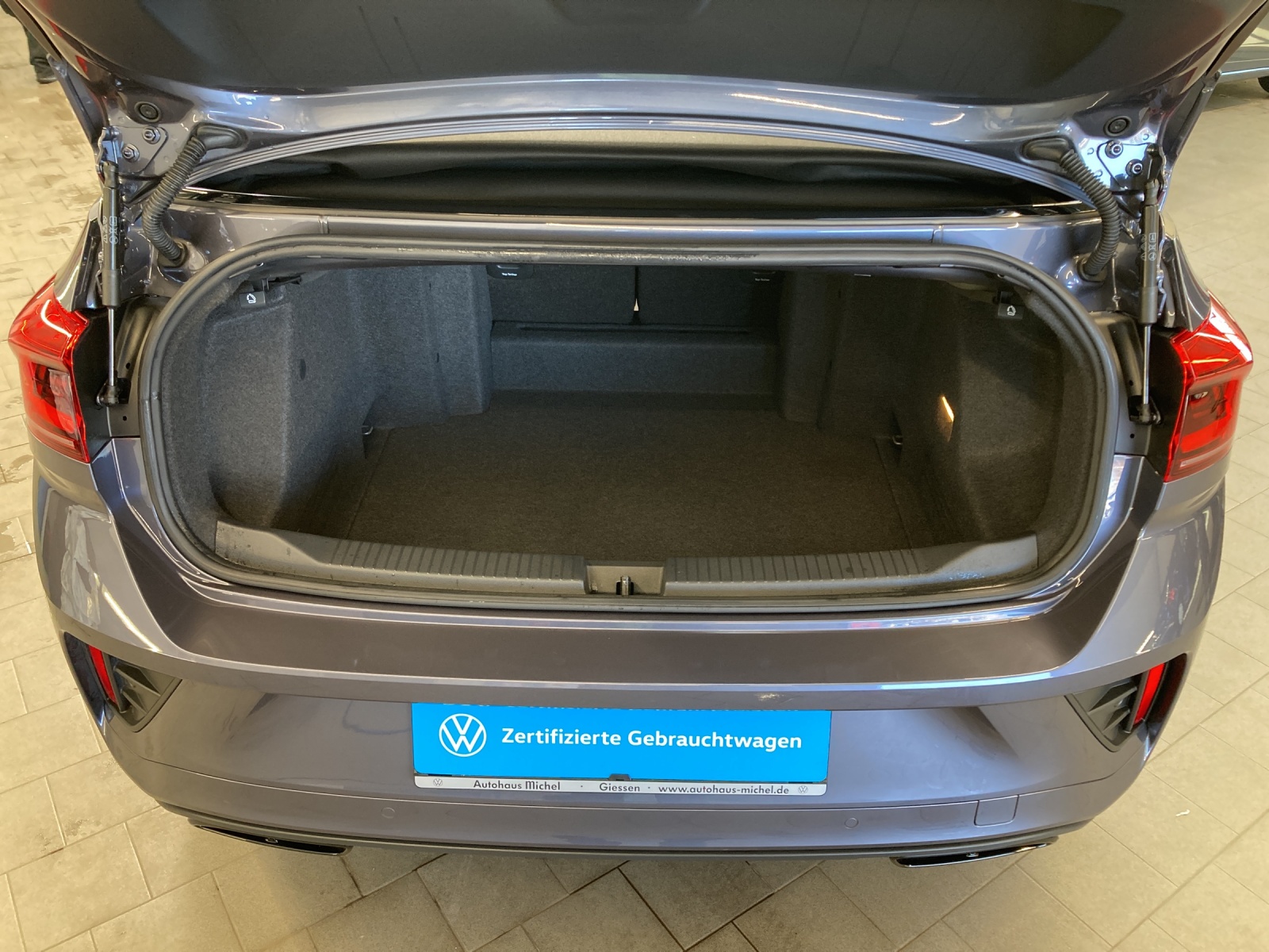 T-Roc Cabrio TSI DSG R-Line Black Style Leder IQ-Light DCC AHK